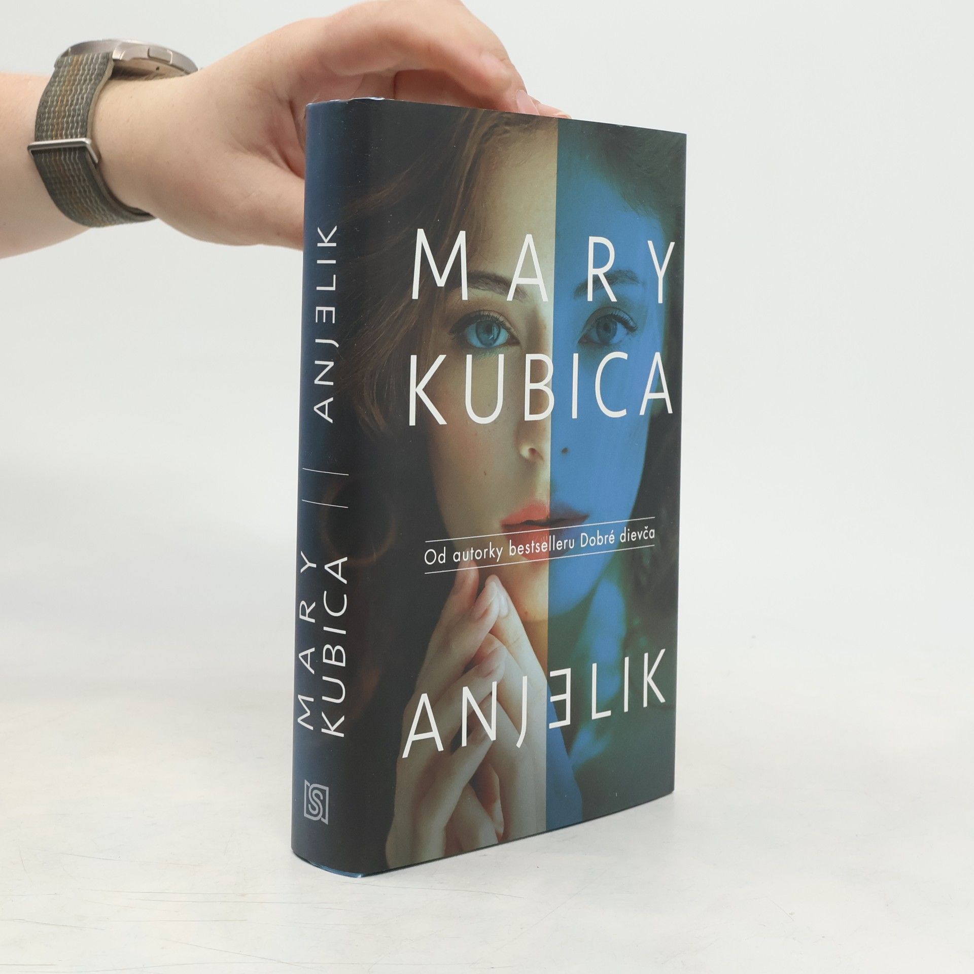 Mary Kubica Anjelik