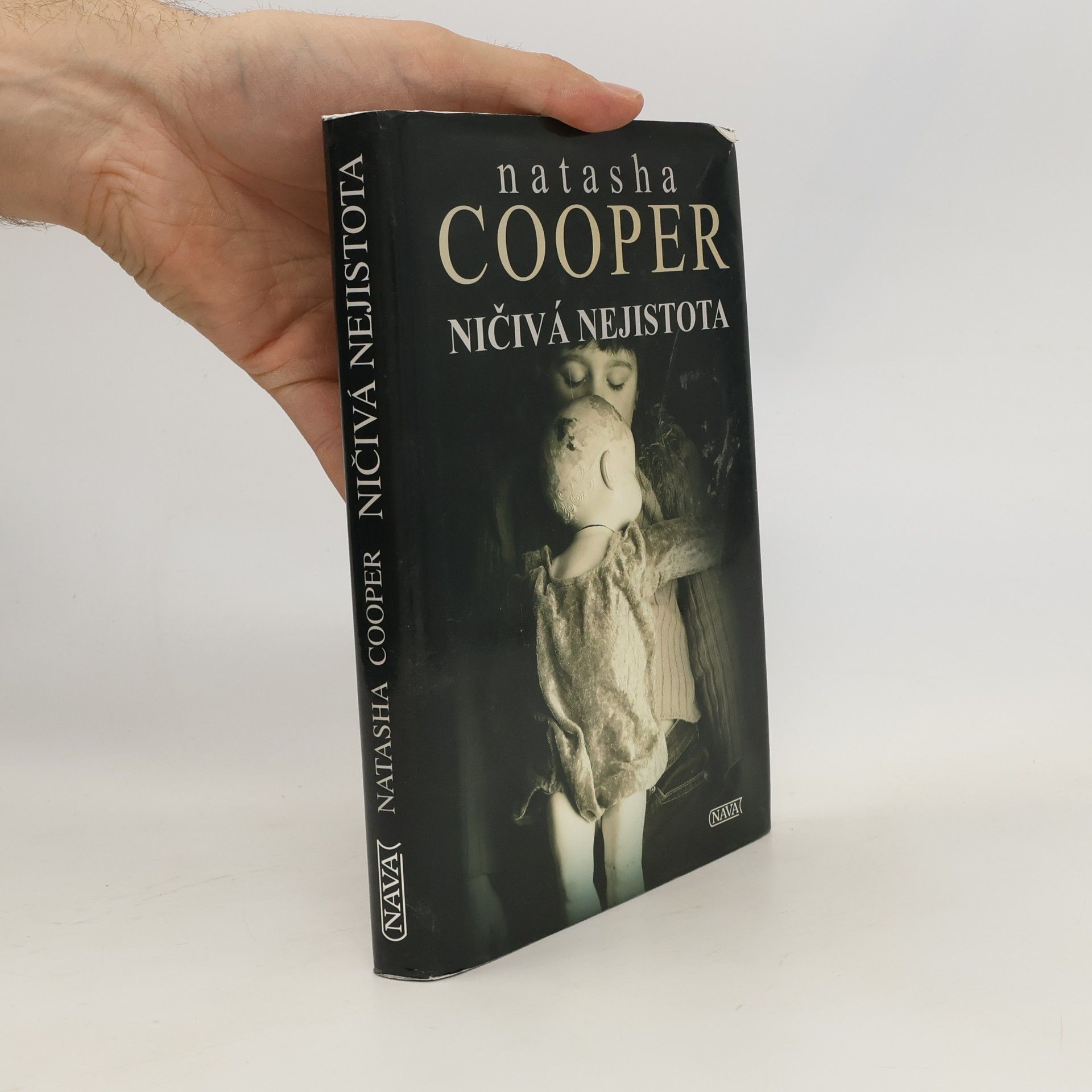 Natasha Cooper Ničivá nejistota