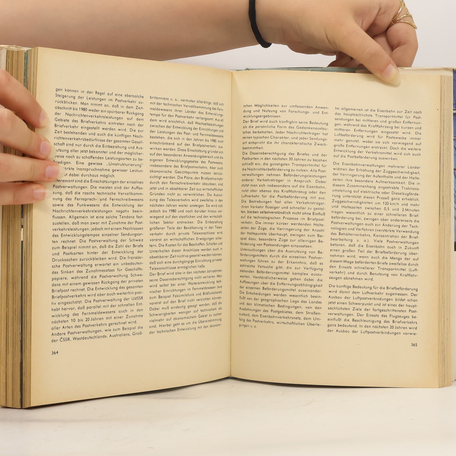 Autorenkollektiv Urania Universum