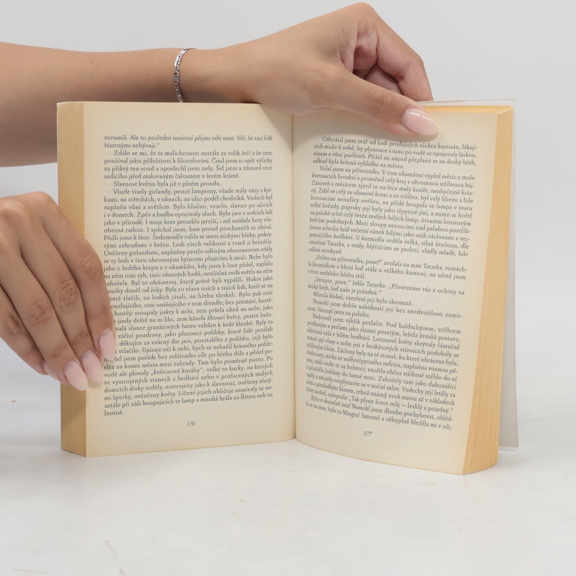 Ivan Slavík Příběhy temnot v české literatuře XIX. a XX. století