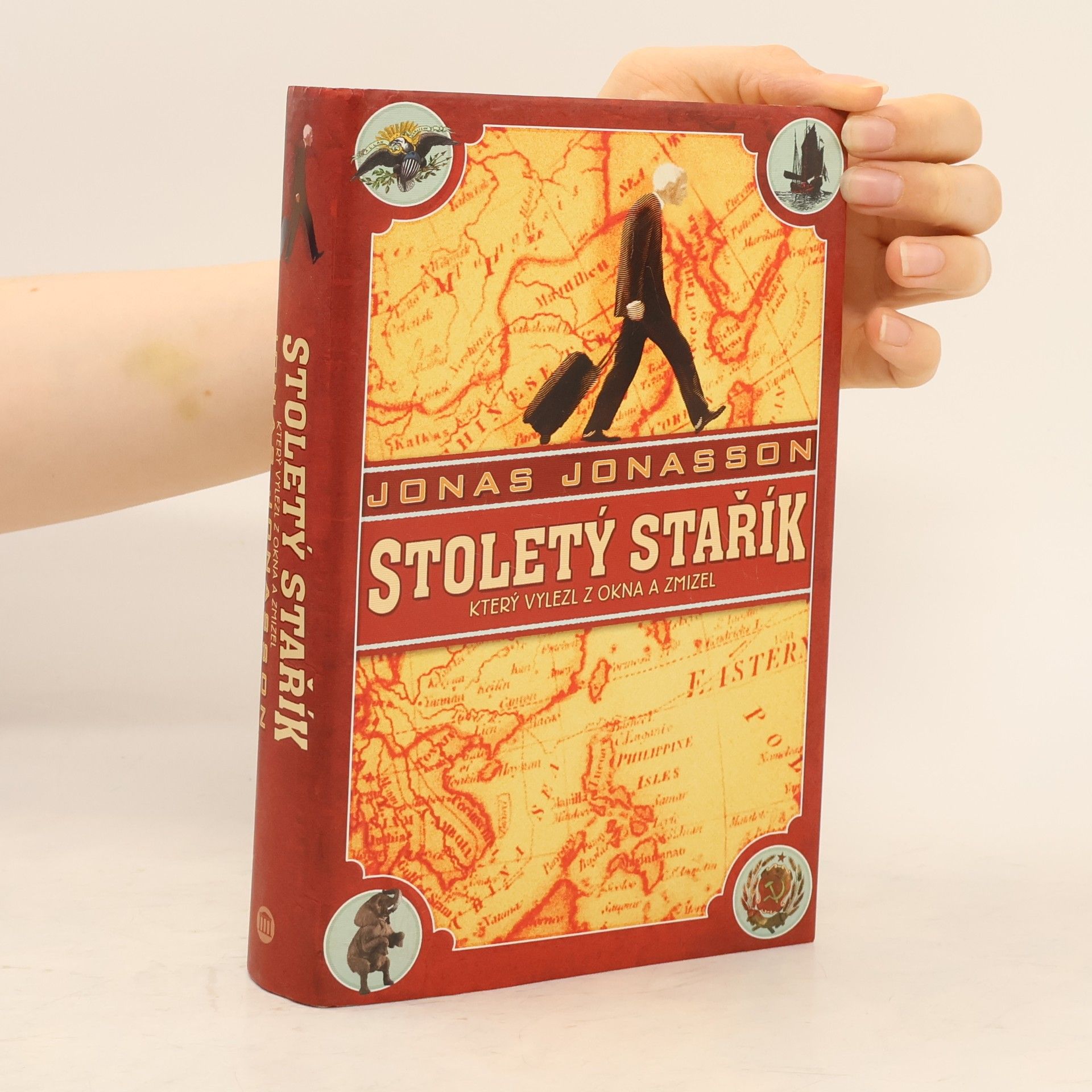 Jonas Jonasson Stoletý stařík, který vylezl z okna a zmizel