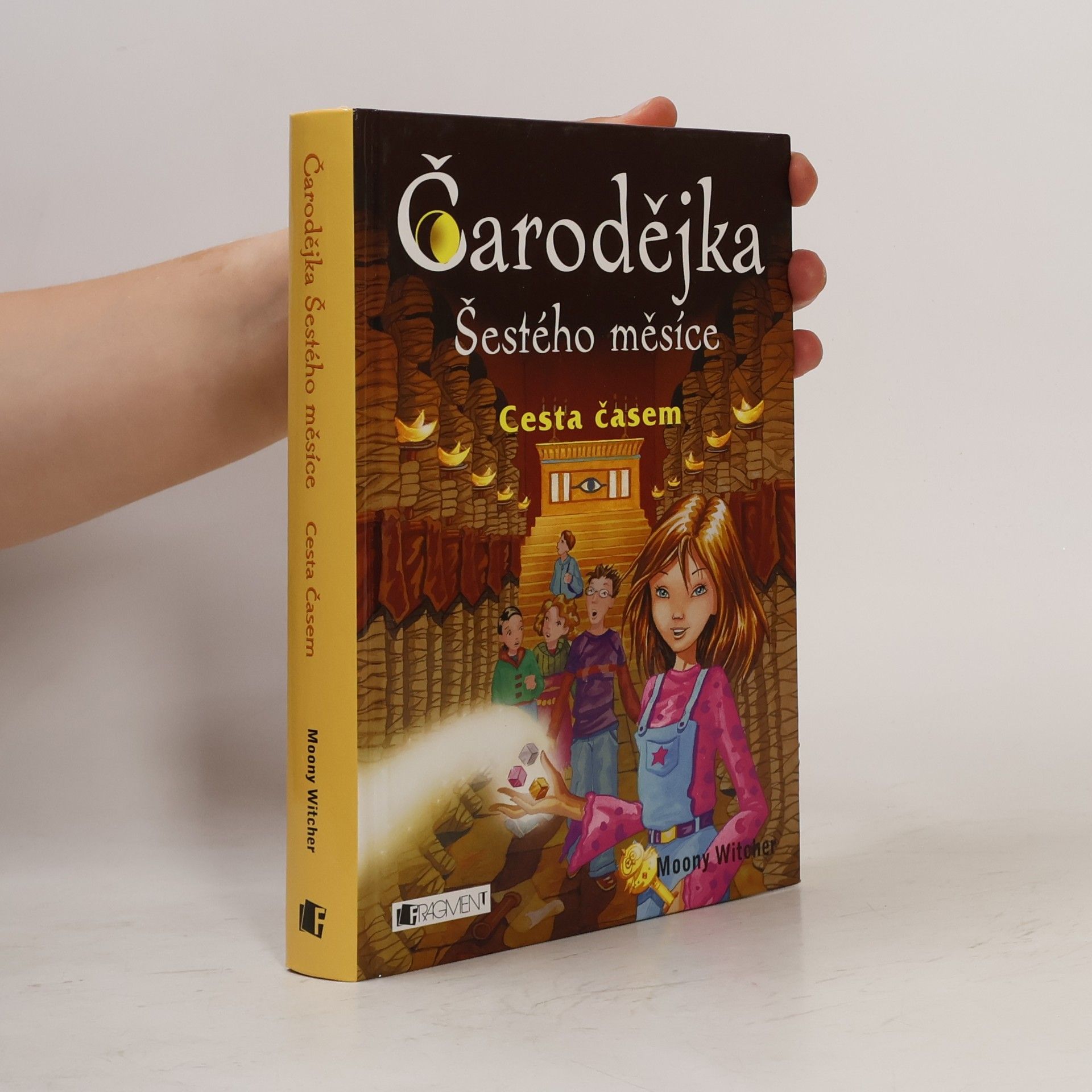 Čarodějka Šestého měsíce. Cesta časem