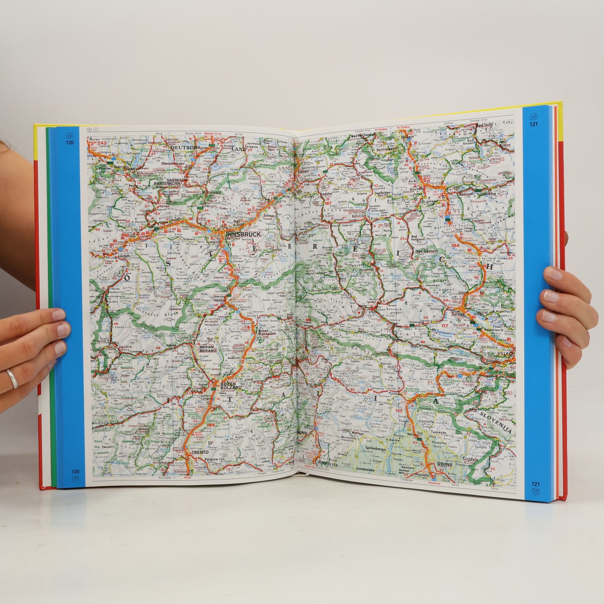 Auteurscollectief Evropa. Europa. Europe: atlas 1: 700 000