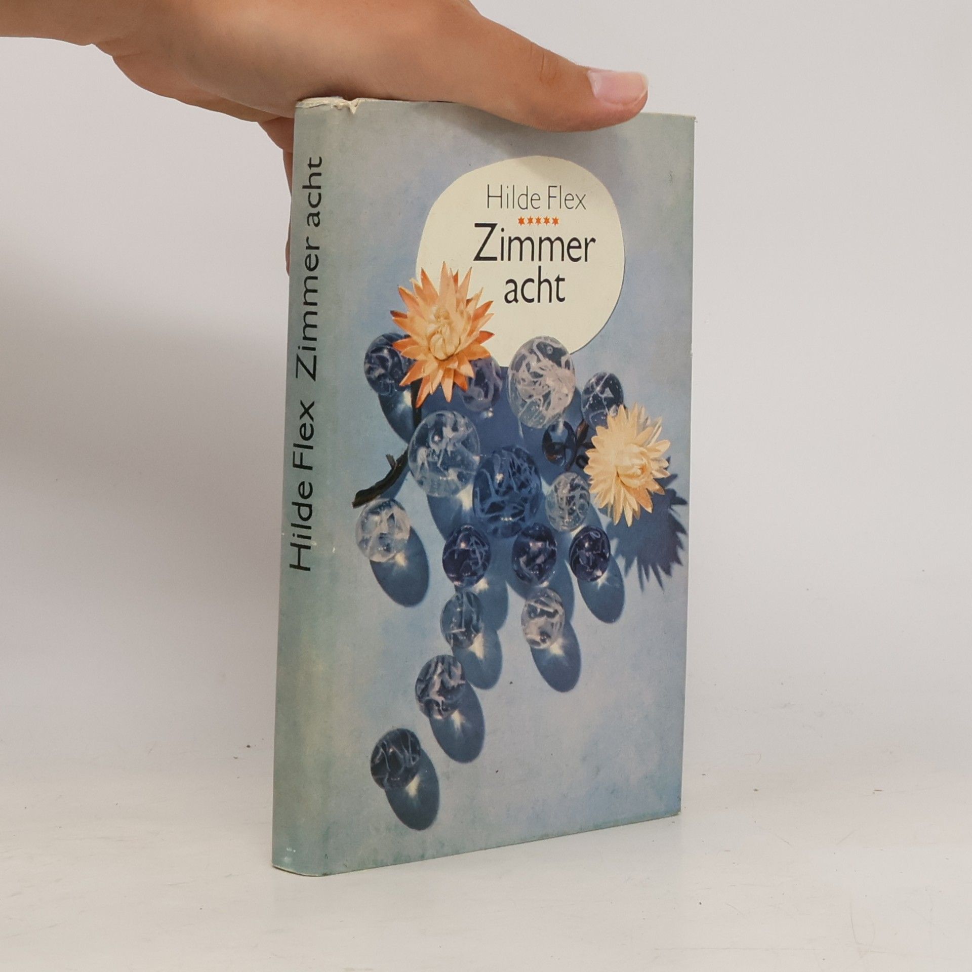 Zimmer acht