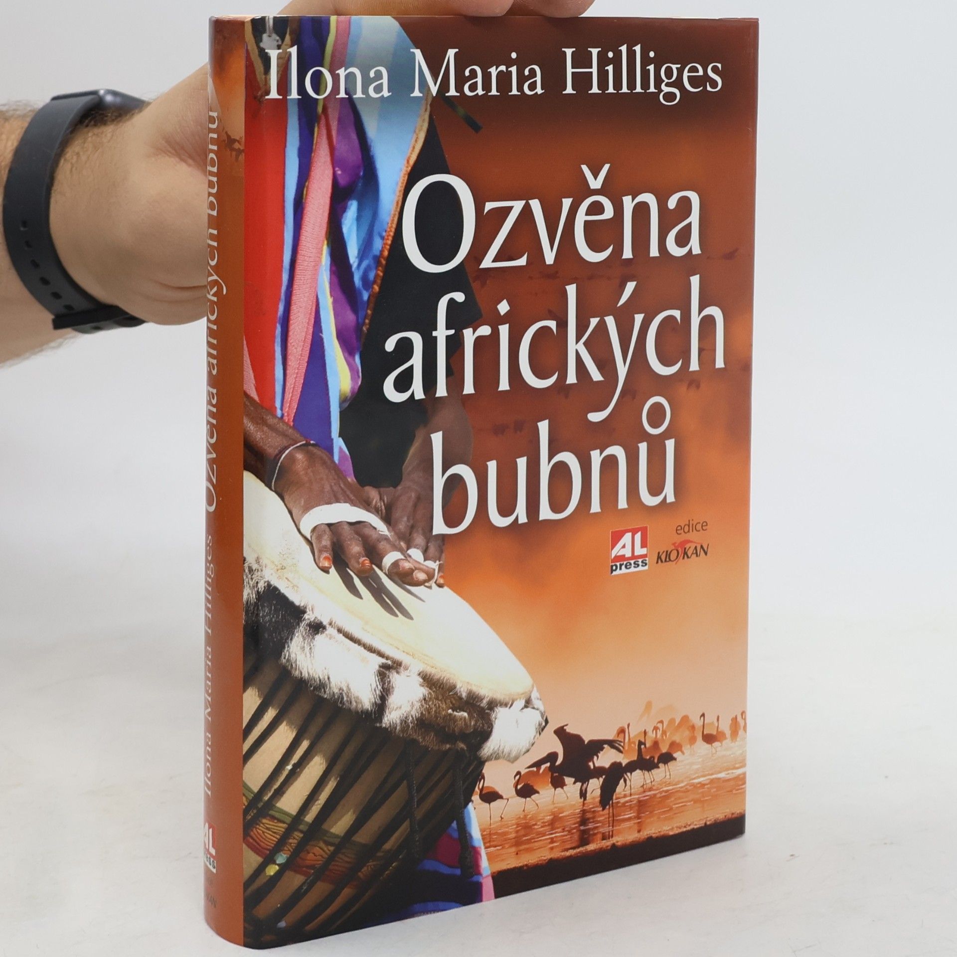 Ilona Maria Hilliges Ozvěna afrických bubnů
