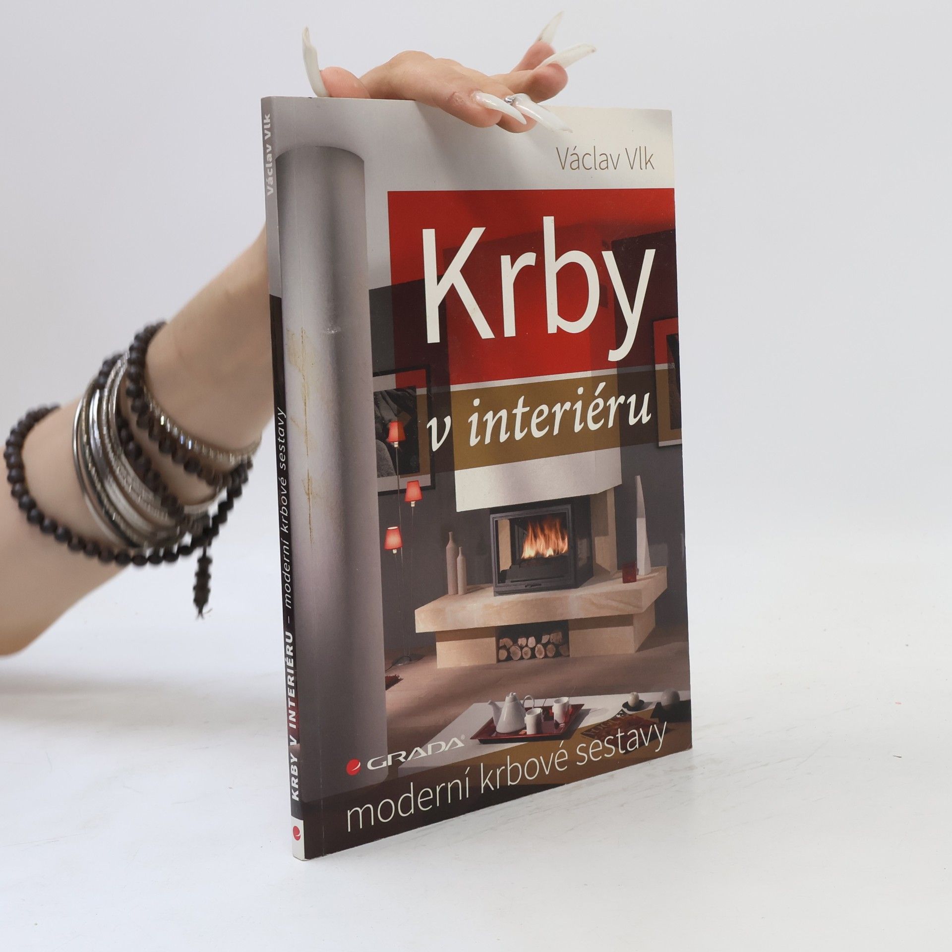 Krby v interiéru: Moderní krbové sestavy
