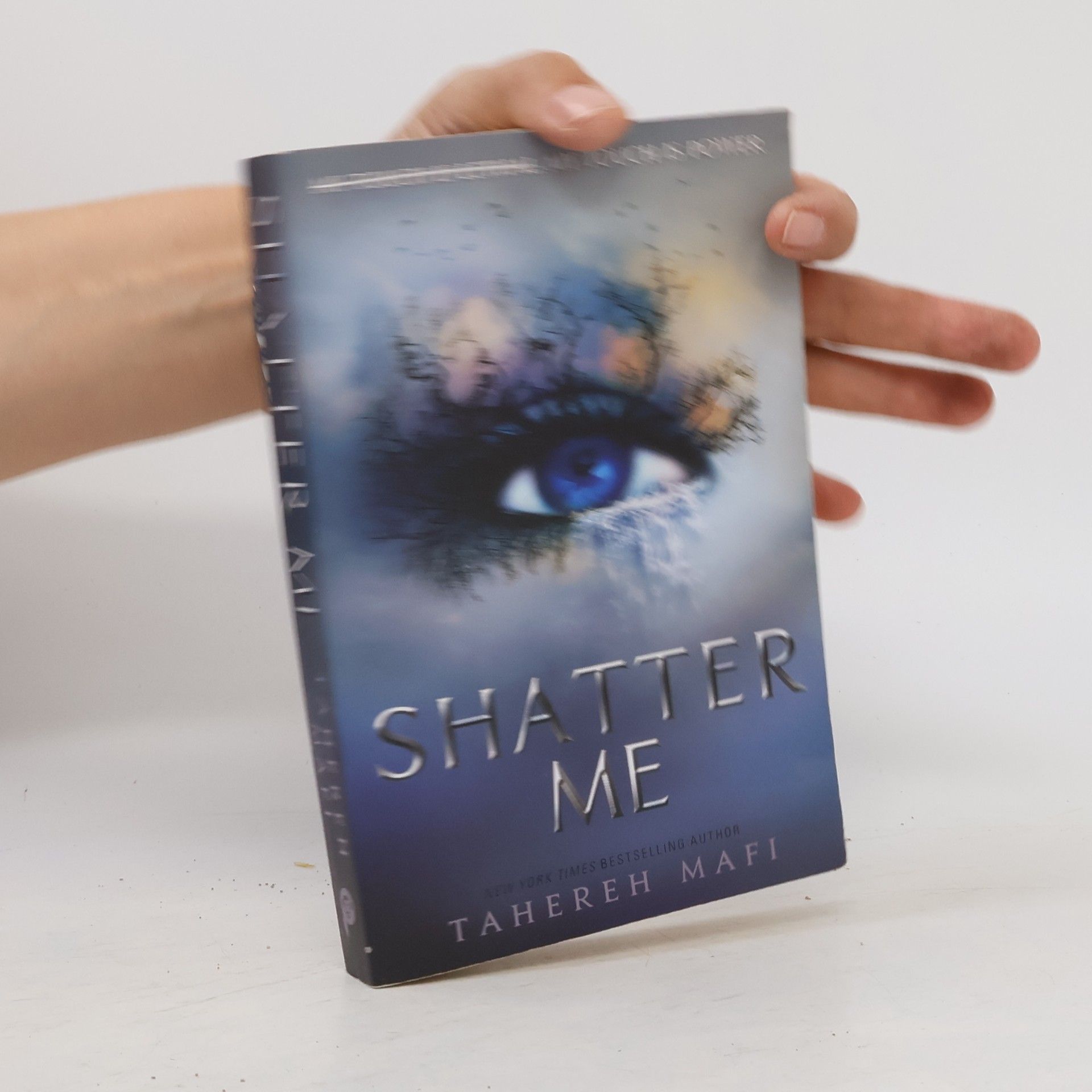 Tahereh Mafi Shatter Me