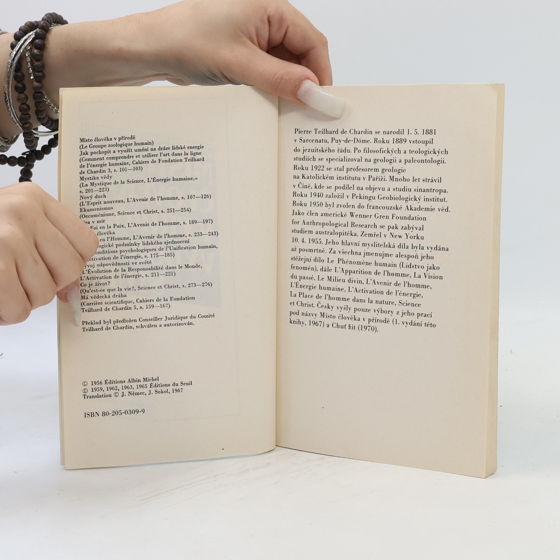 Pierre Teilhard de Chardin Místo člověka v přírodě: Výbor studií
