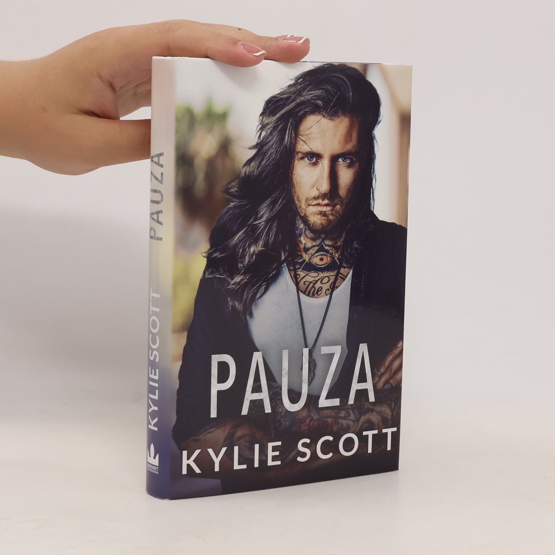 Kylie Scott Pauza