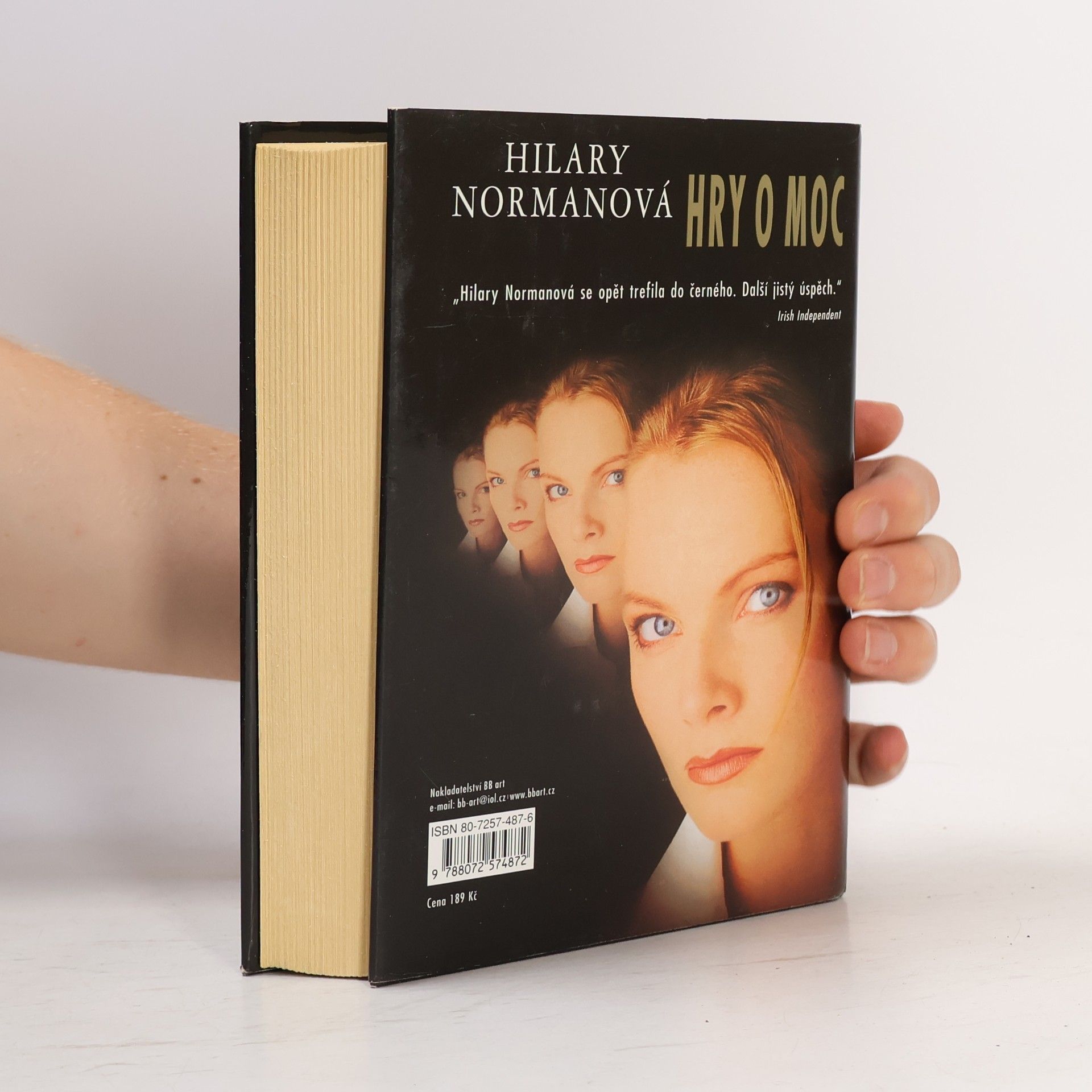 Hilary Norman Hry o moc