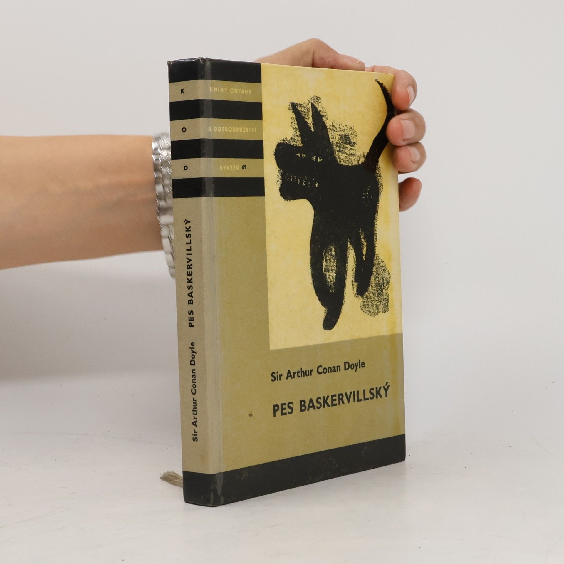 Arthur Conan Doyle Pes Baskervillský