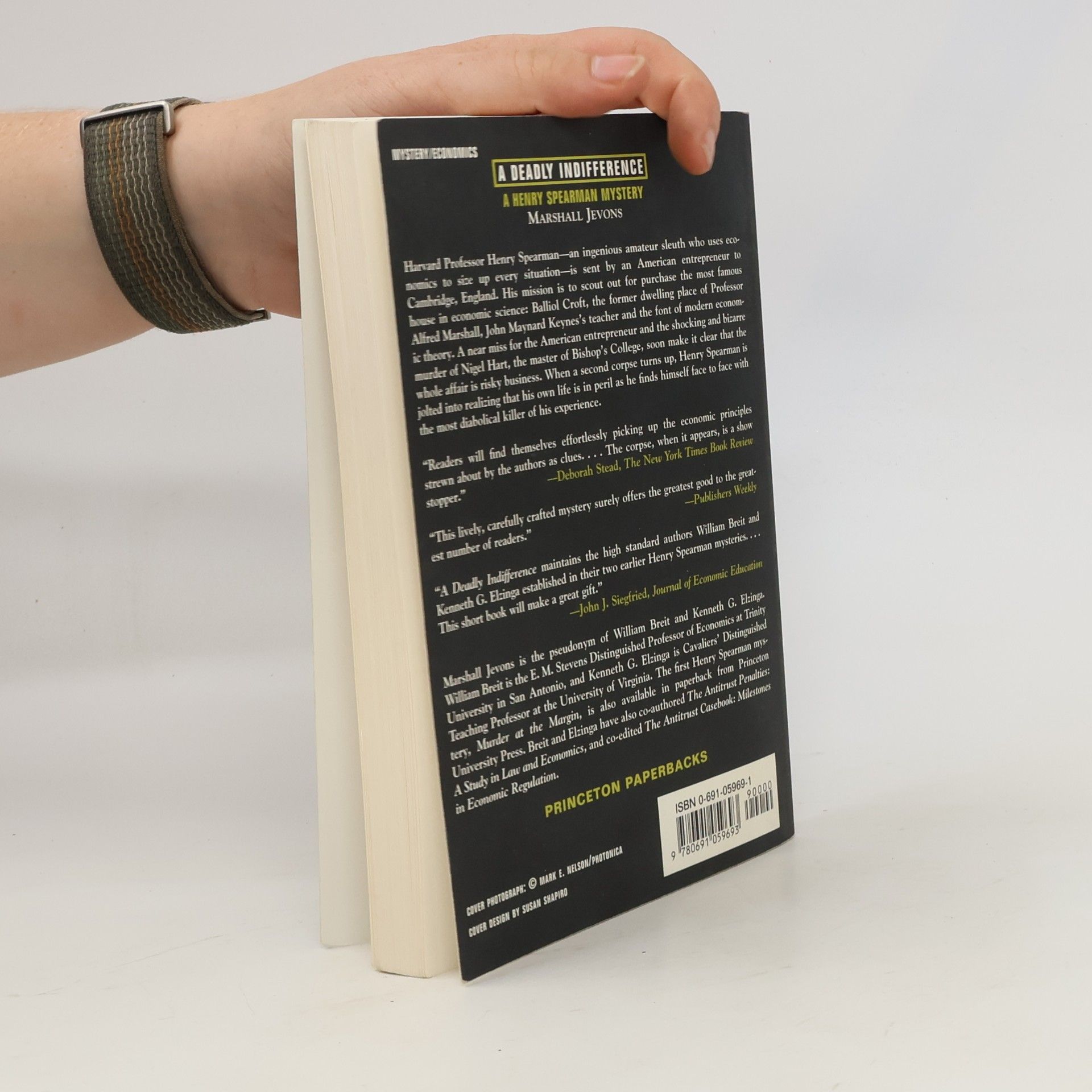 Marshall Jevons A Henry Spearman Mystery: A Deadly Indifference