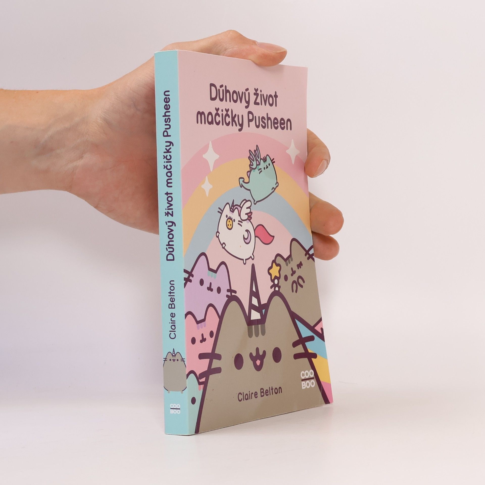 Claire Belton Dúhový život mačičky Pusheen