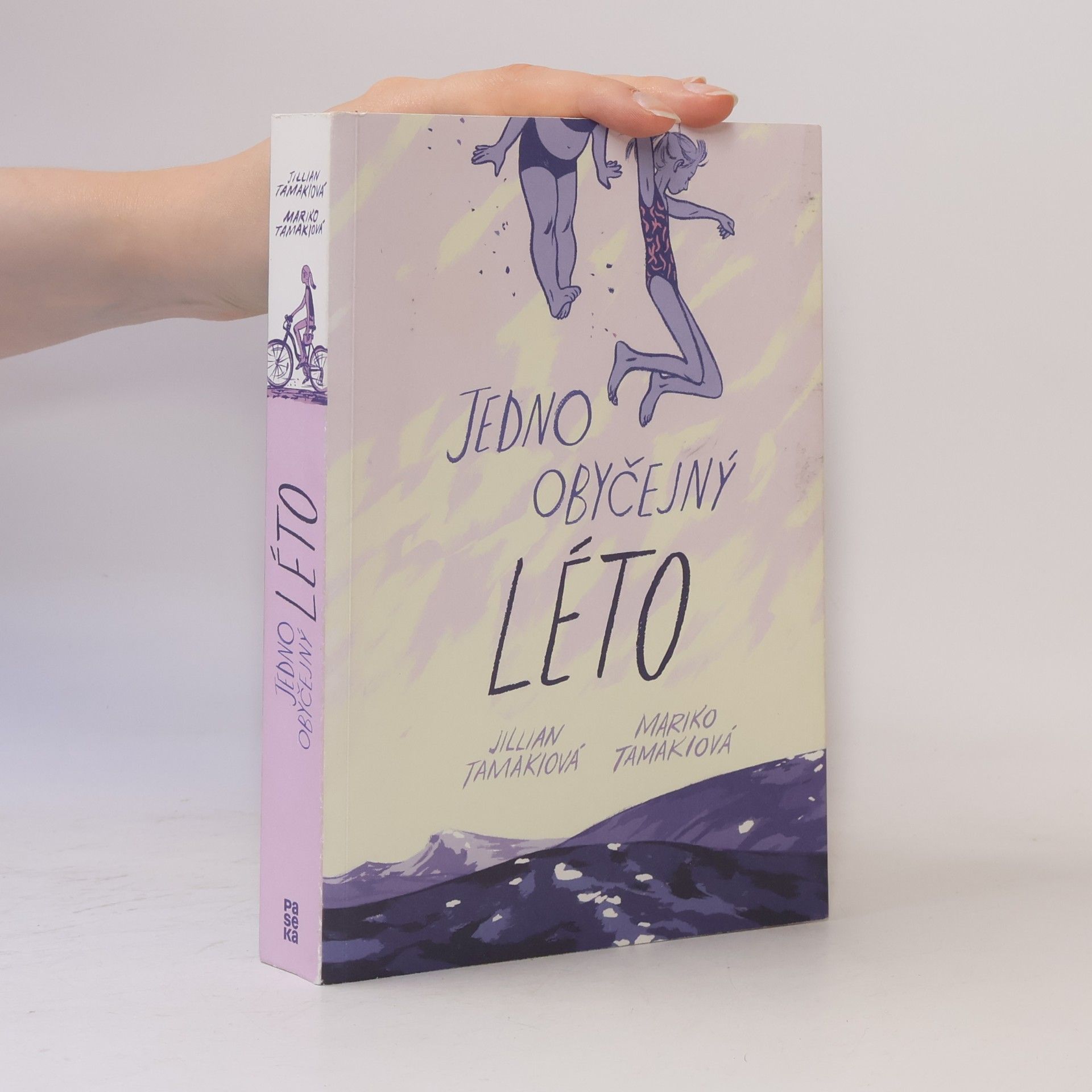 Mariko Tamaki Jedno obyčejný léto
