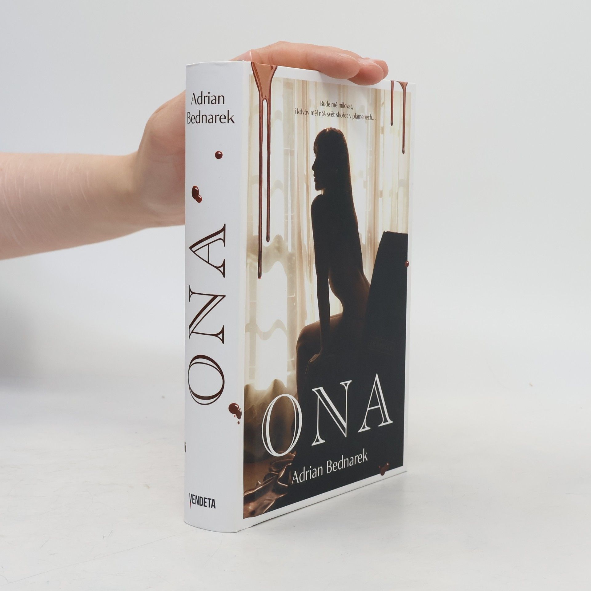 Ona