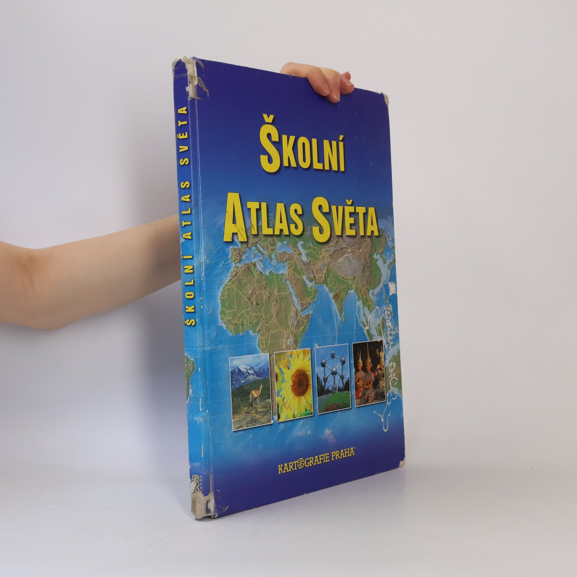 Various authors Školní atlas světa