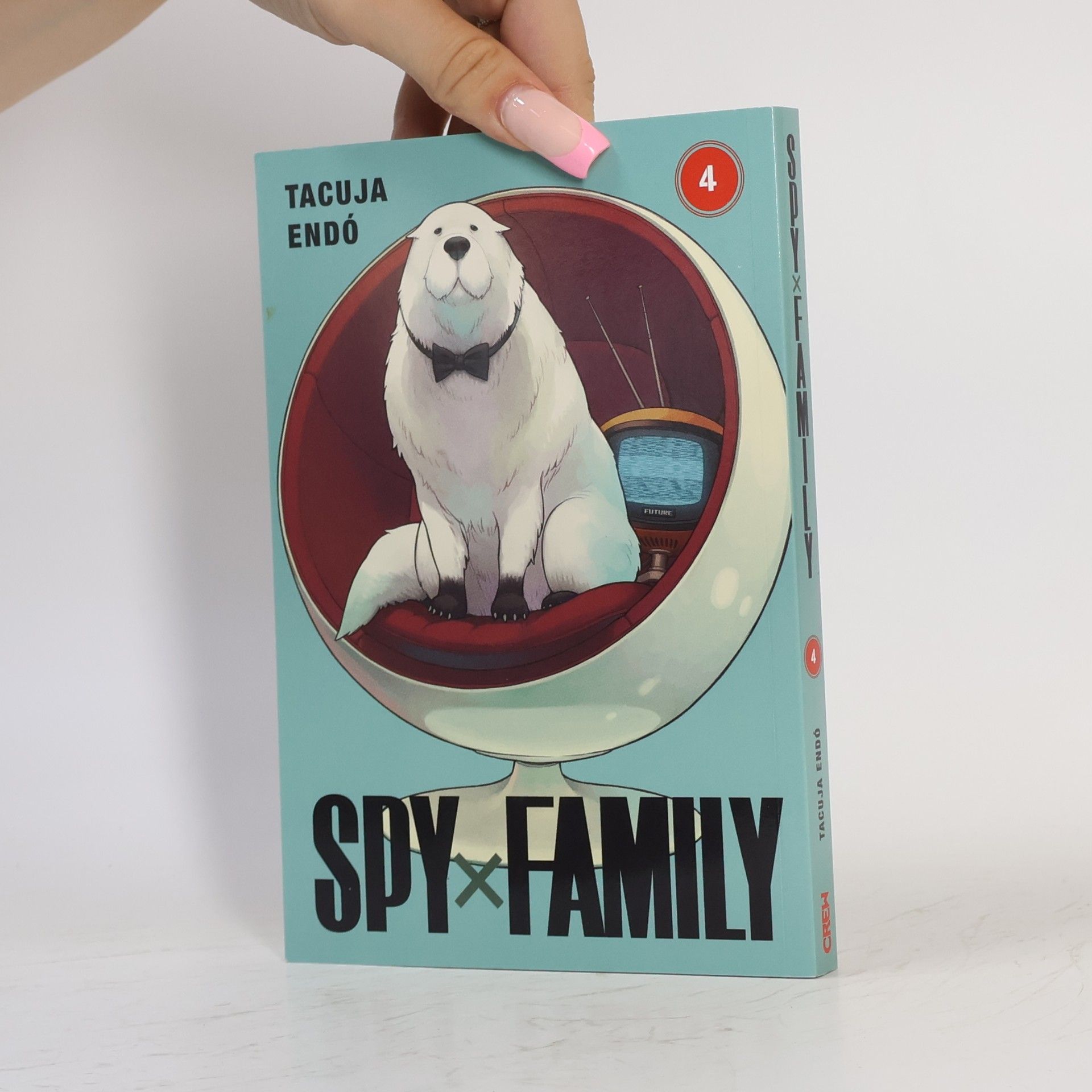 Tacuja Endó Spy x Family 4