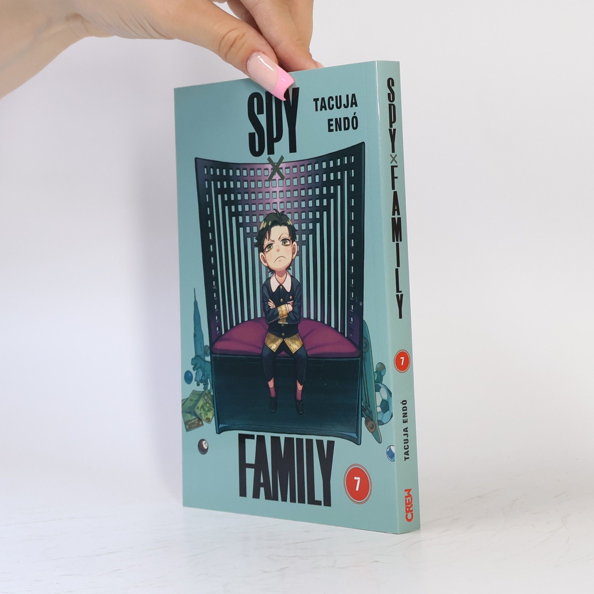 Tacuja Endó Spy x family: 7