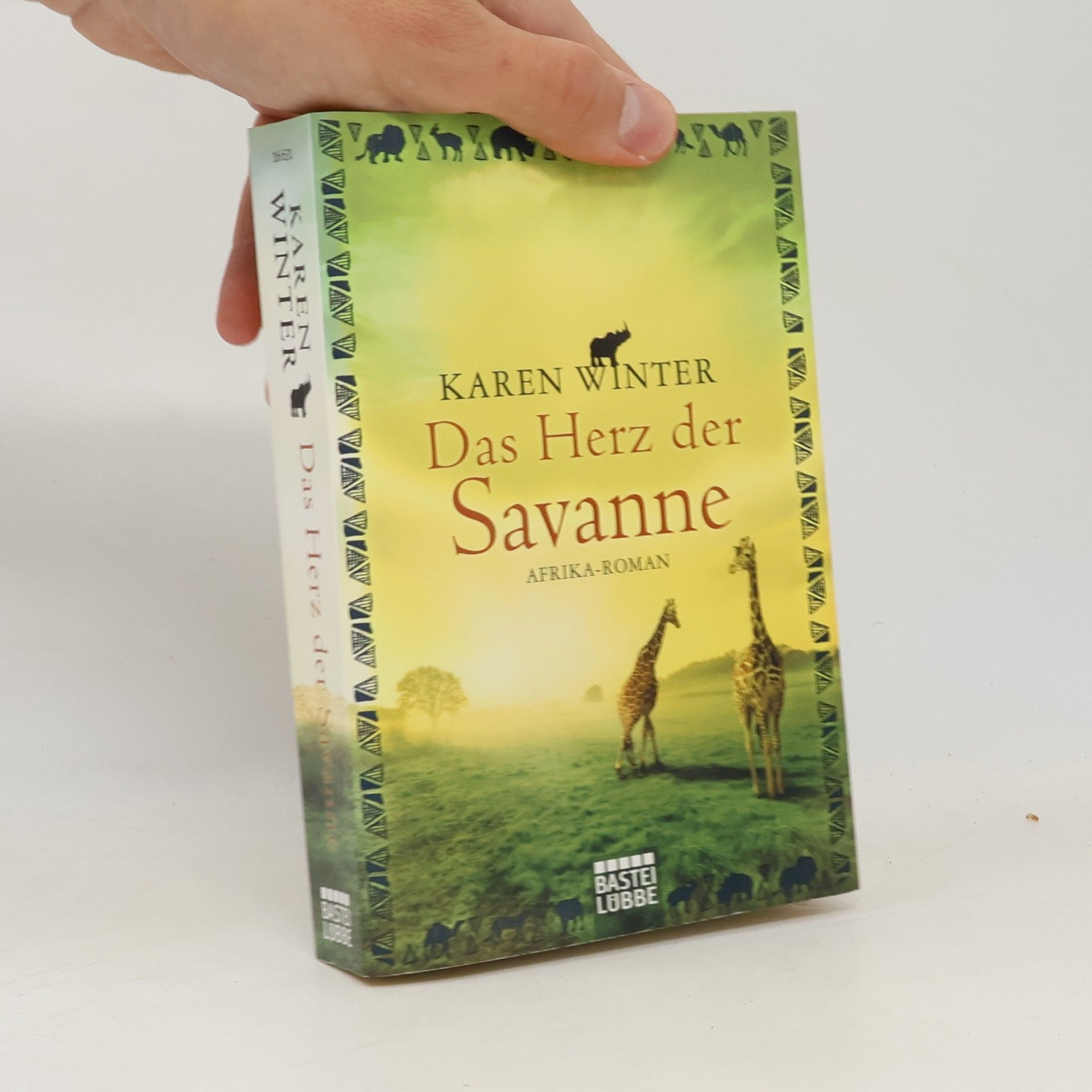 Karen Winter Das Herz der Savanne : Afrika-Roman
