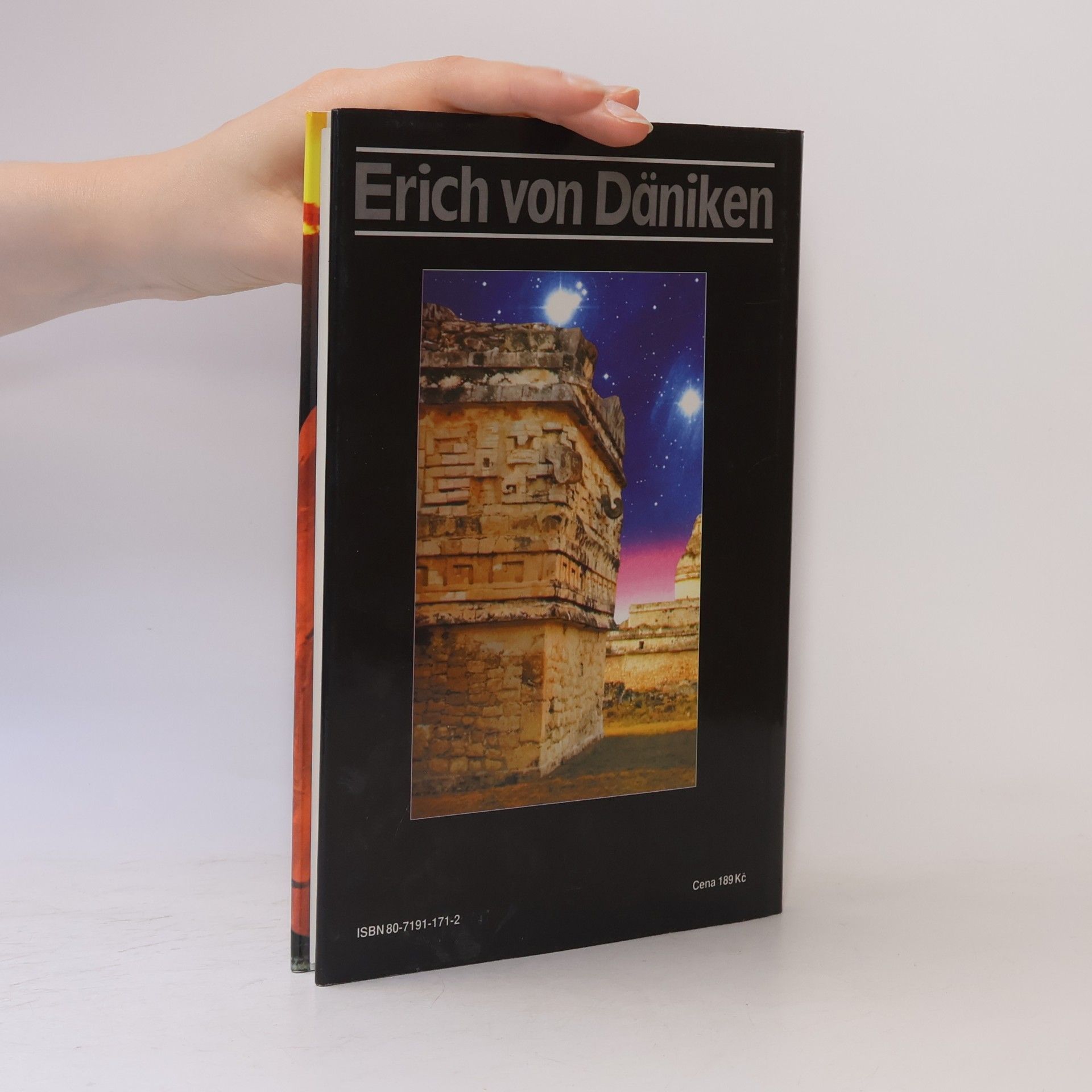 Erich von Däniken Neznámé z vesmíru