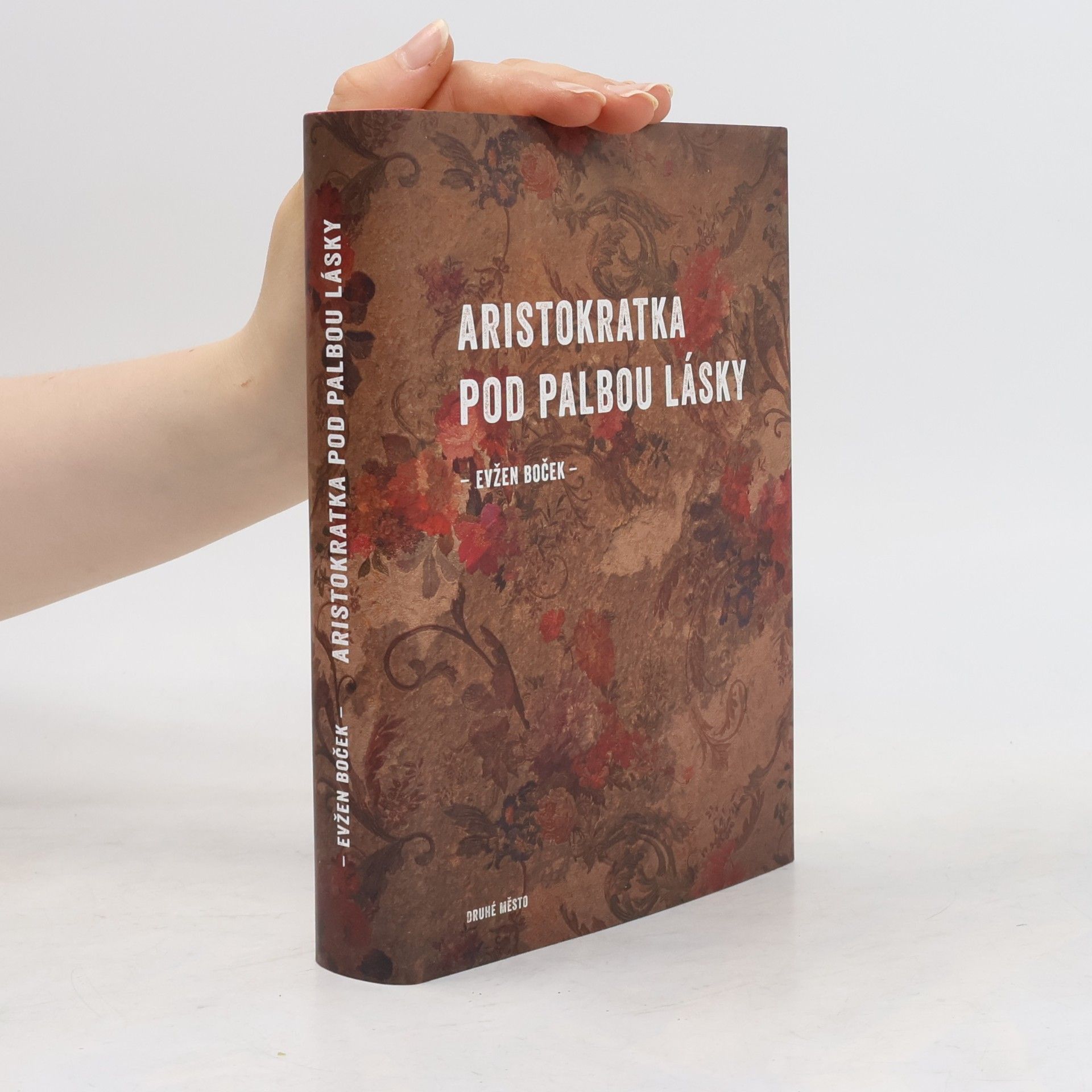 Evžen Boček Aristokratka pod palbou lásky
