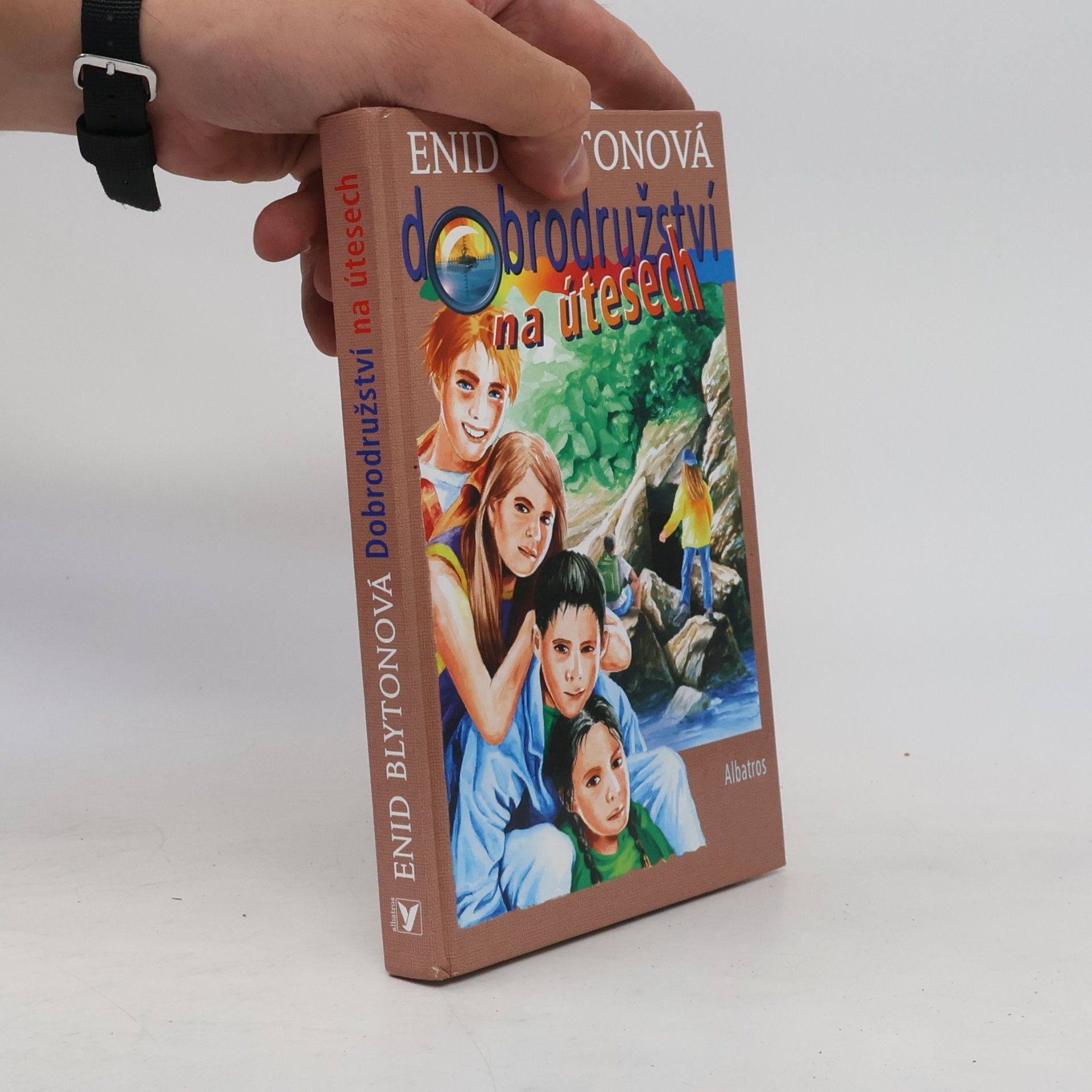 Enid Blyton Dobrodružství na útesech