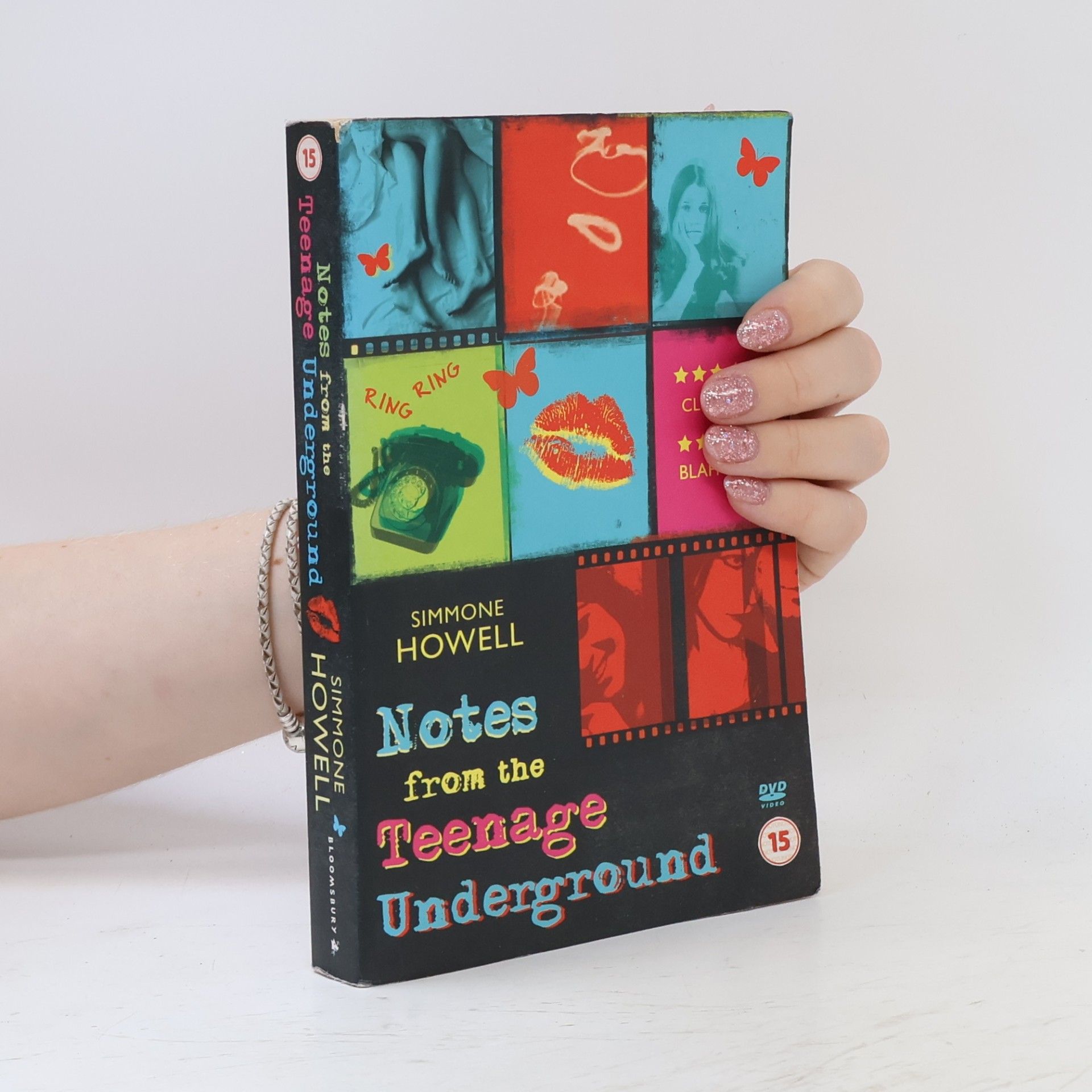 Simmone Howell Notes from the Teenage Underground
