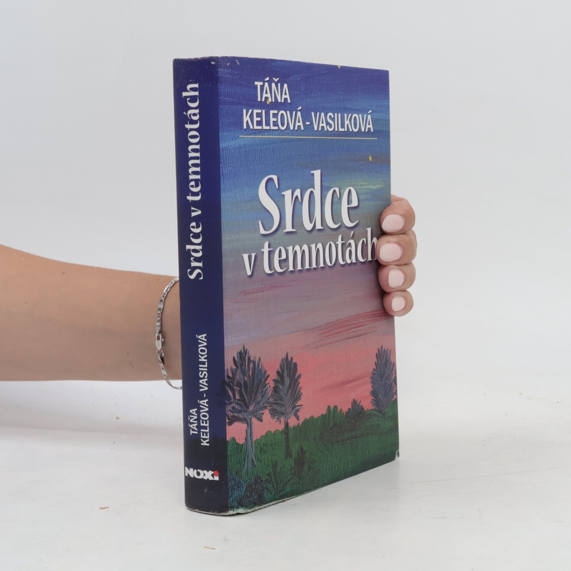 Táňa Keleová-Vasilková Srdce v temnotách