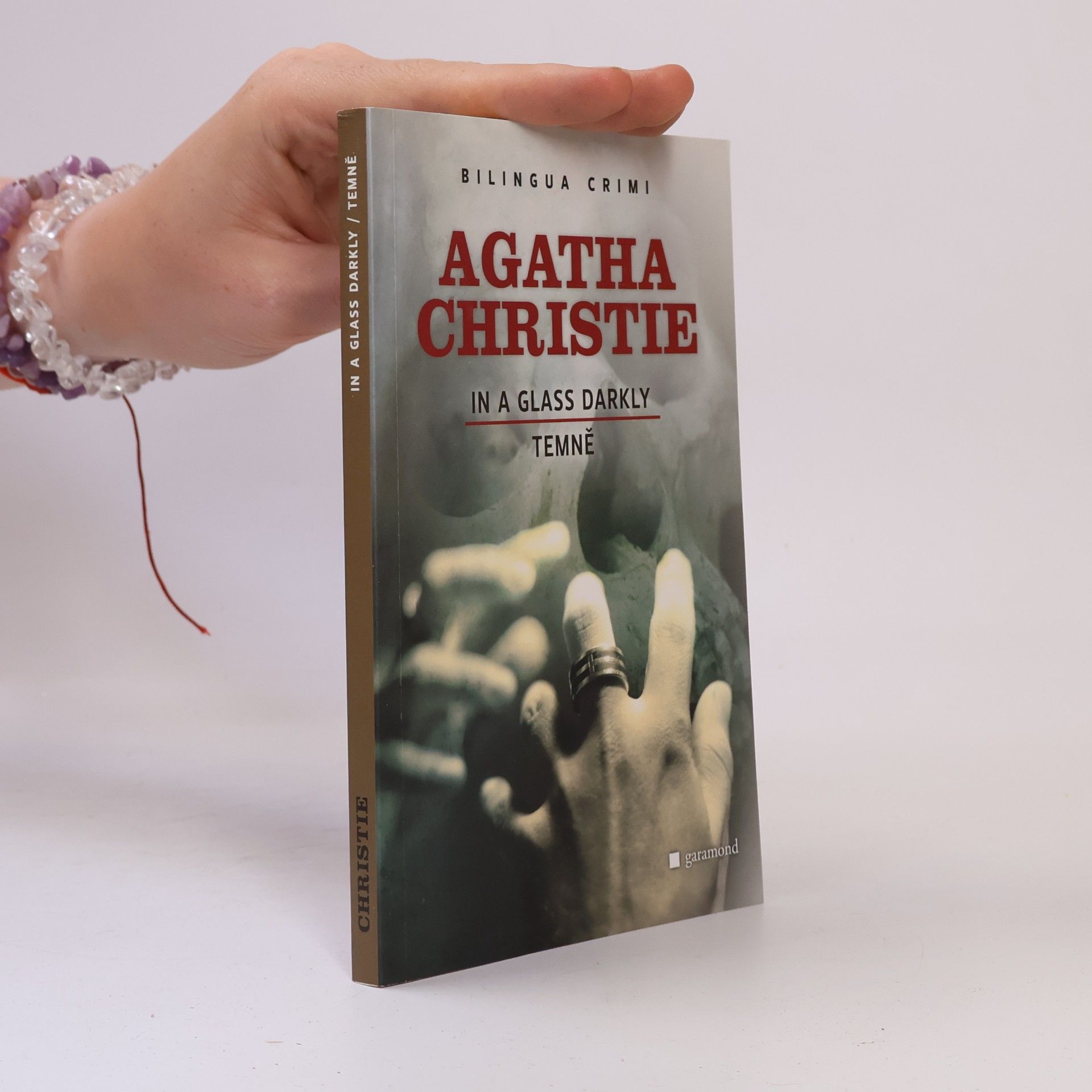 Agatha Christie In a Glass Darkly. Temně