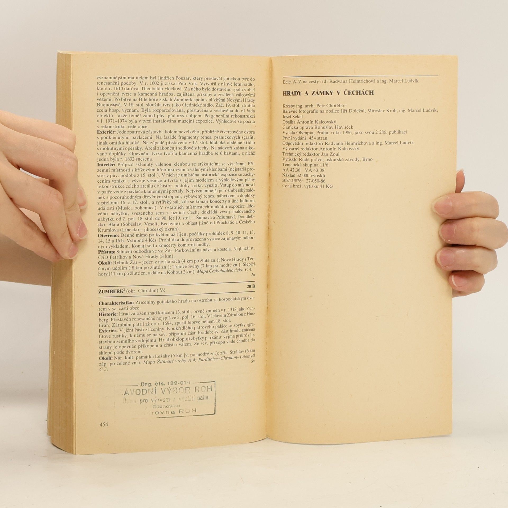 Auteurscollectief Hrady a zámky v Čechách. A-Z na cesty