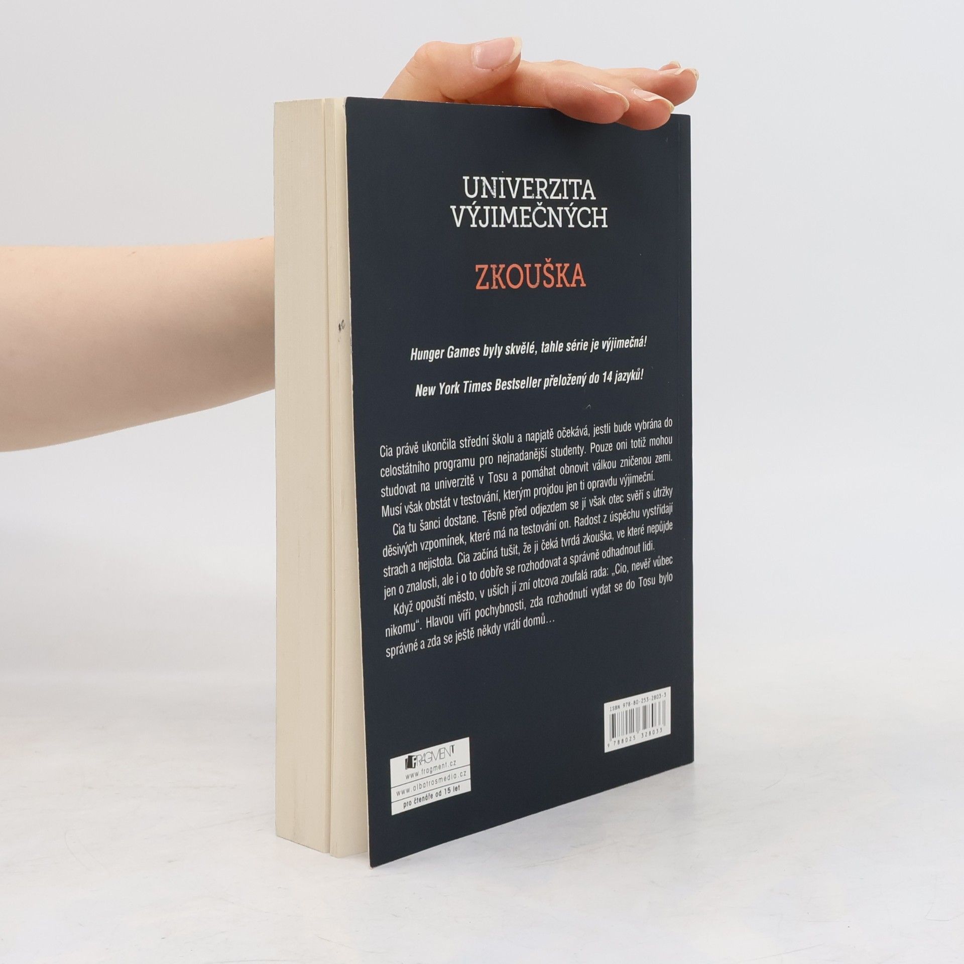 Joelle Charbonneau Univerzita výjimečných. Zkouška