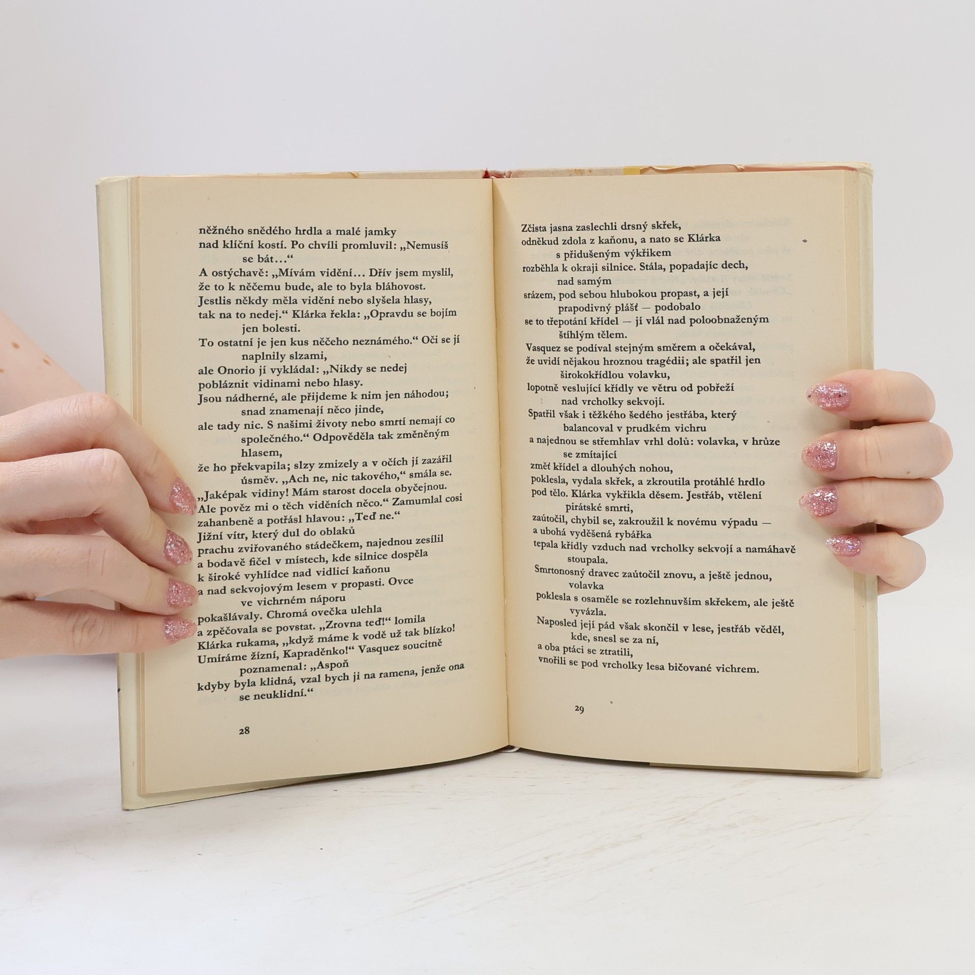 Robinson Jeffers Pastýřka putující k dubnu
