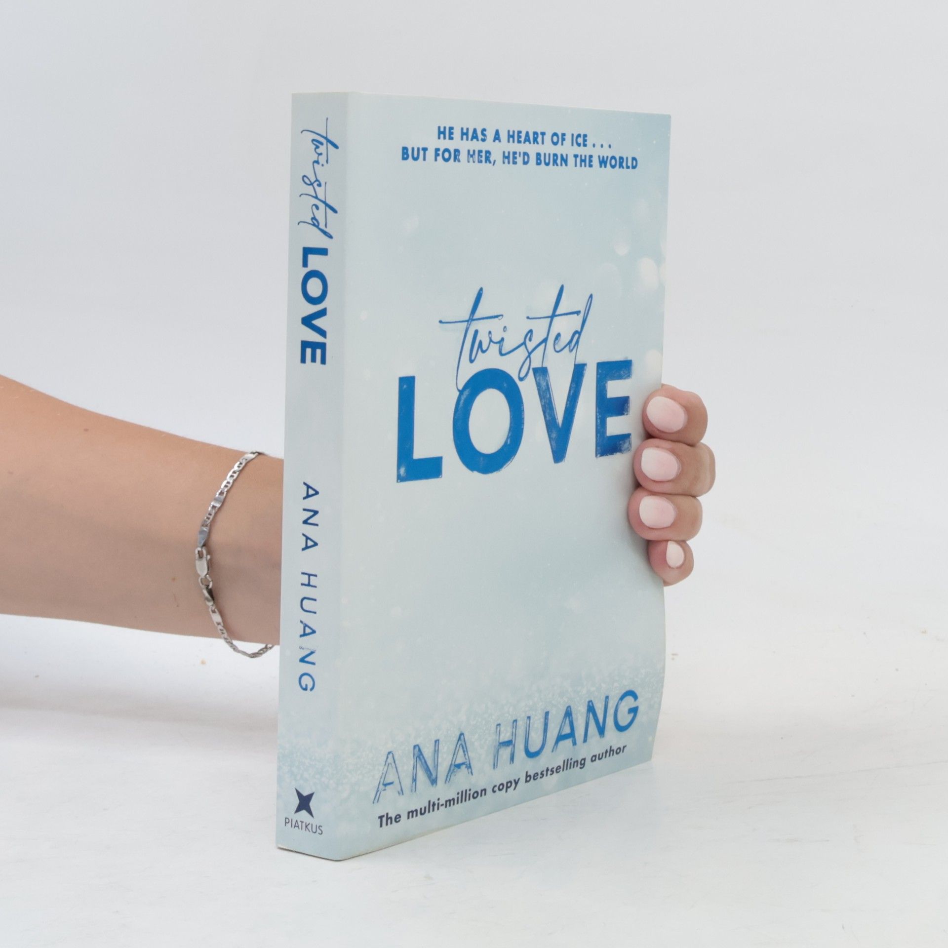 Ana Huang Twisted love. Twisted book one
