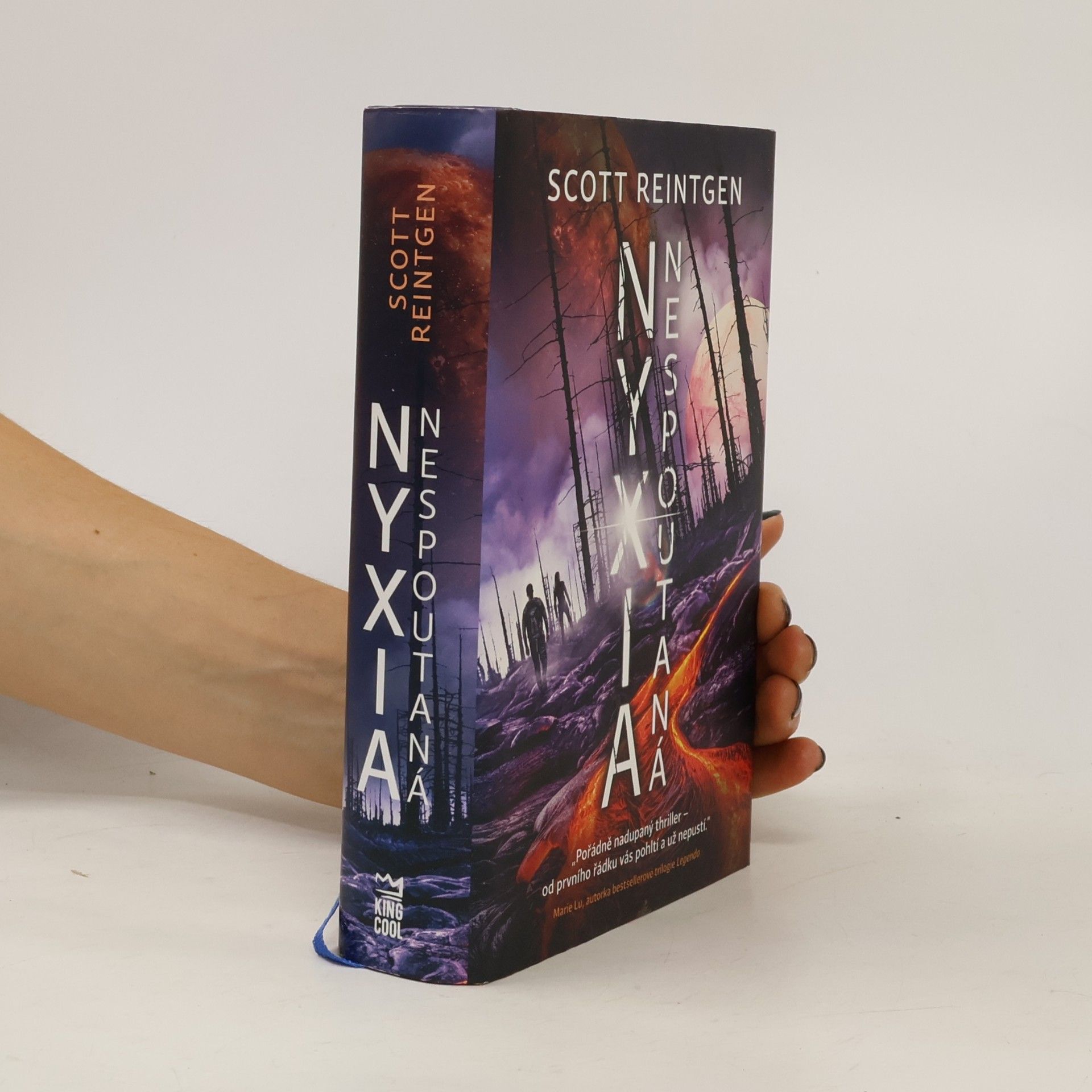 Scott Reintgen Nyxia nespoutaná