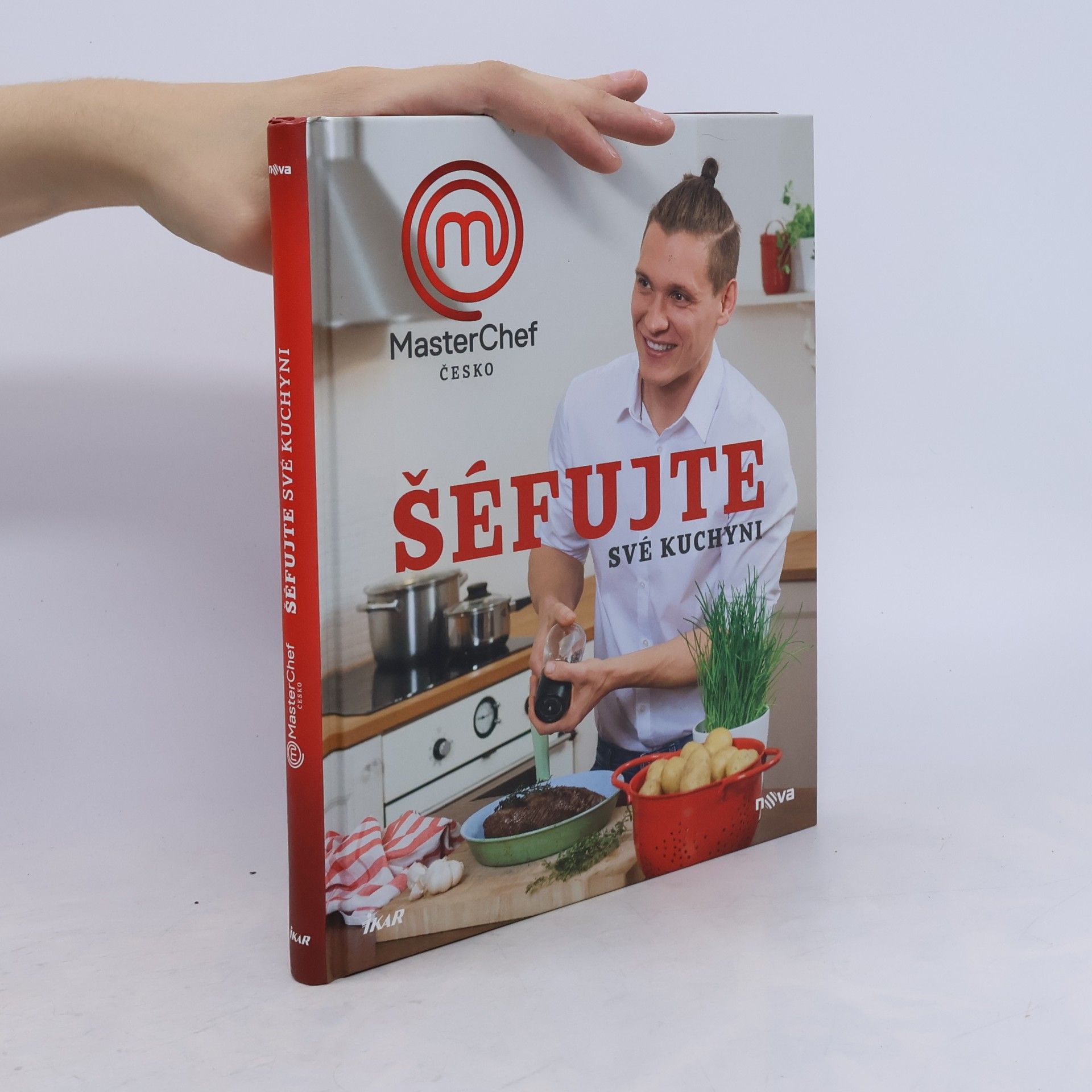 Autores varios MasterChef Česko. Šéfujte své kuchyni