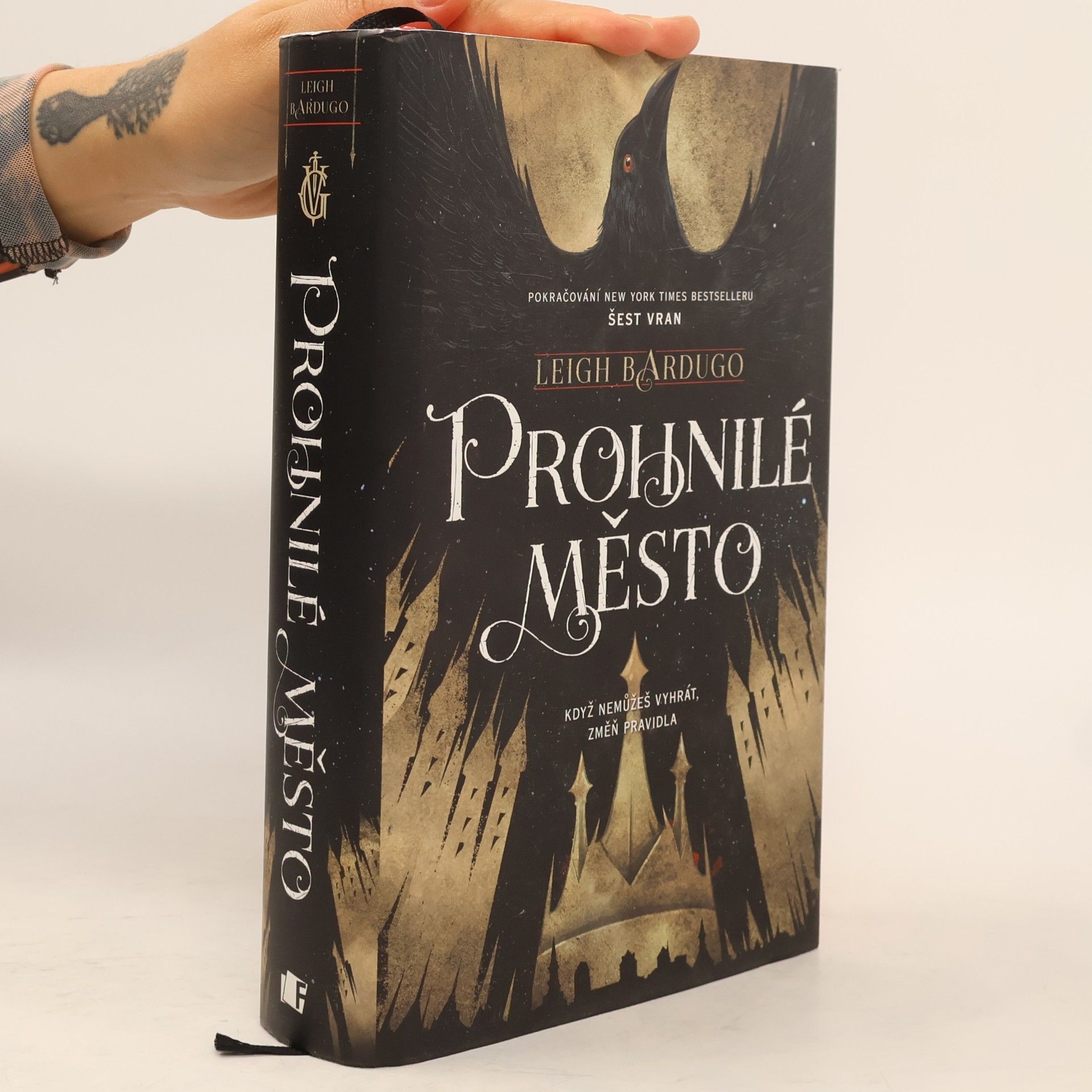 Leigh Bardugo Prohnilé město