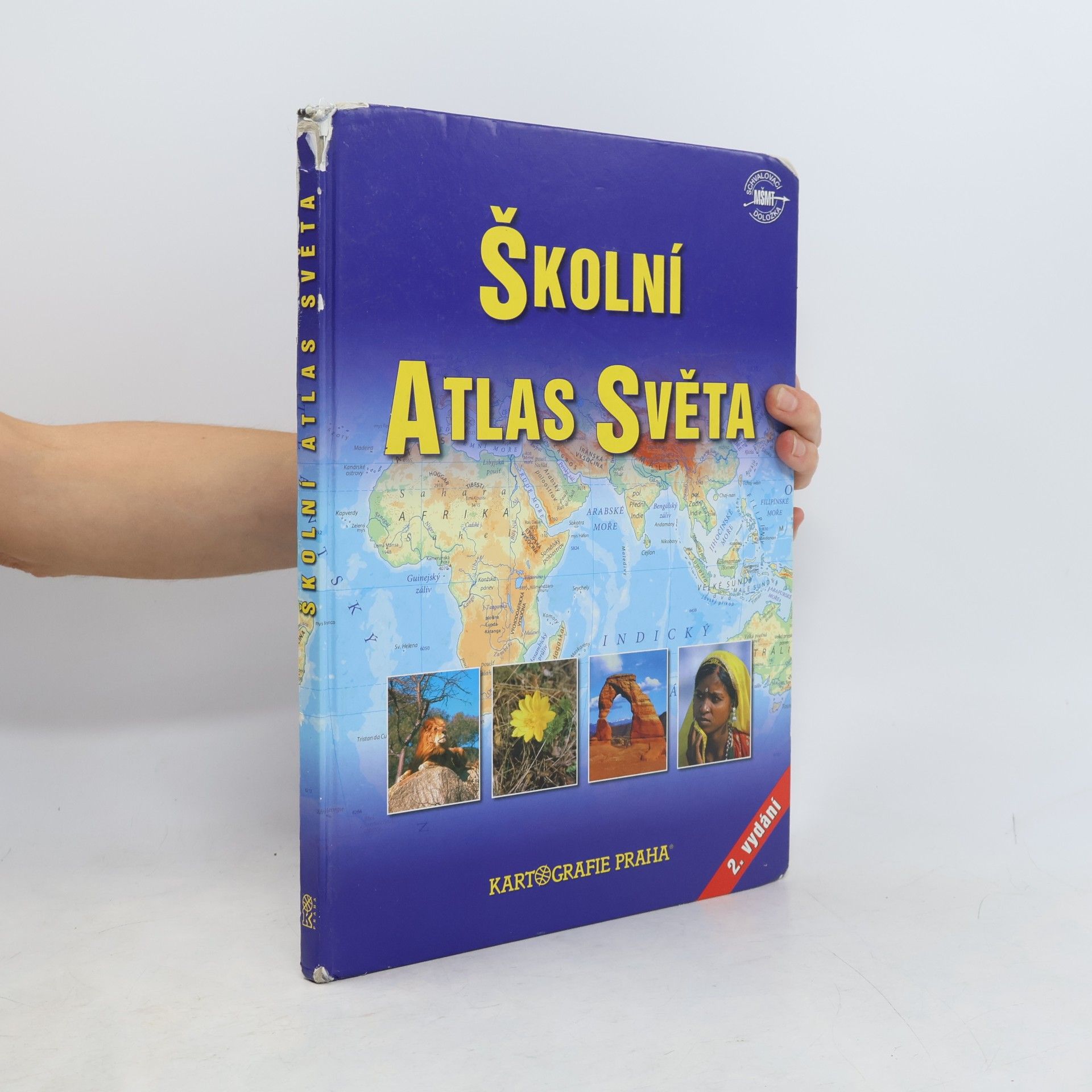 Autorenkollektiv Školní atlas světa