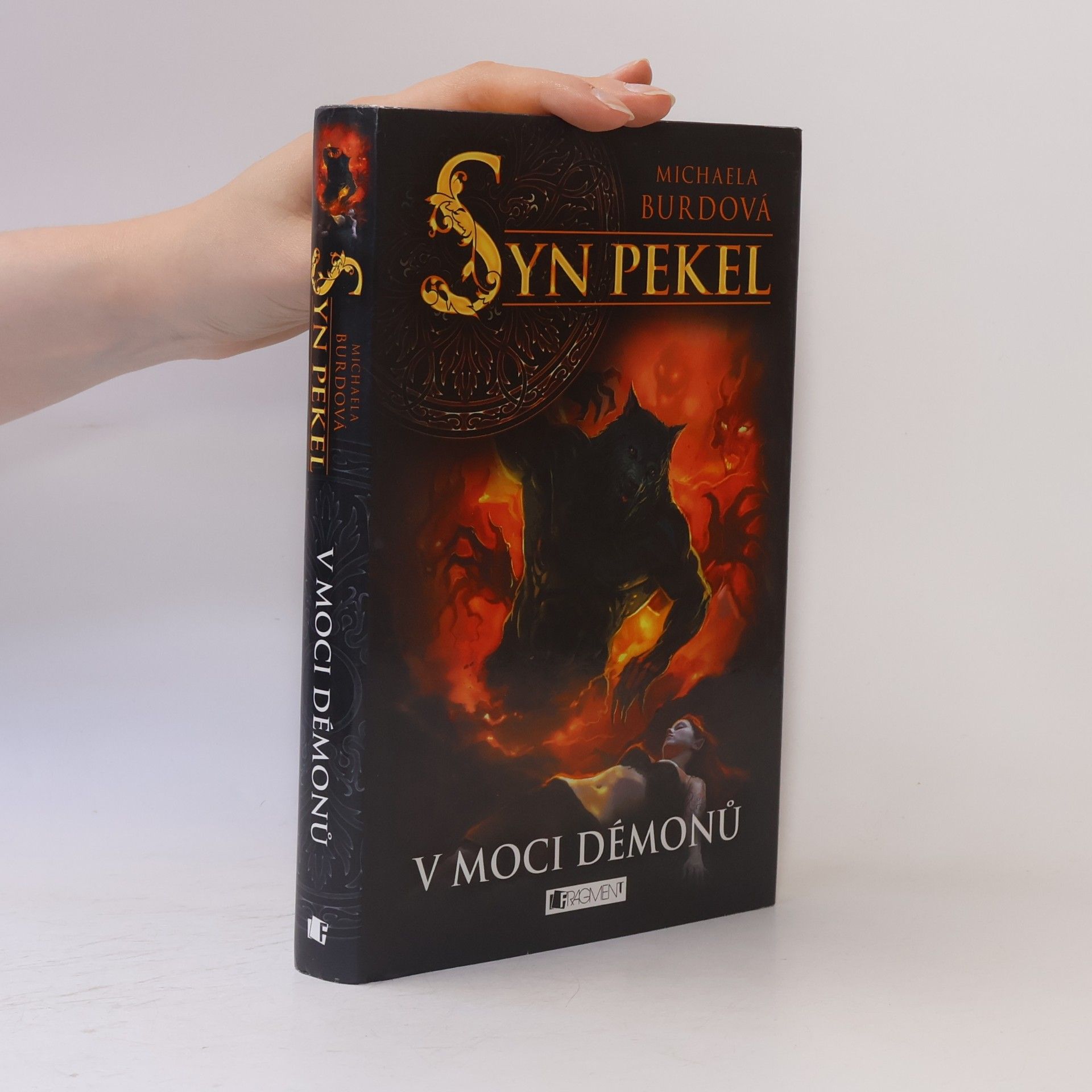 Syn pekel. V moci démonů