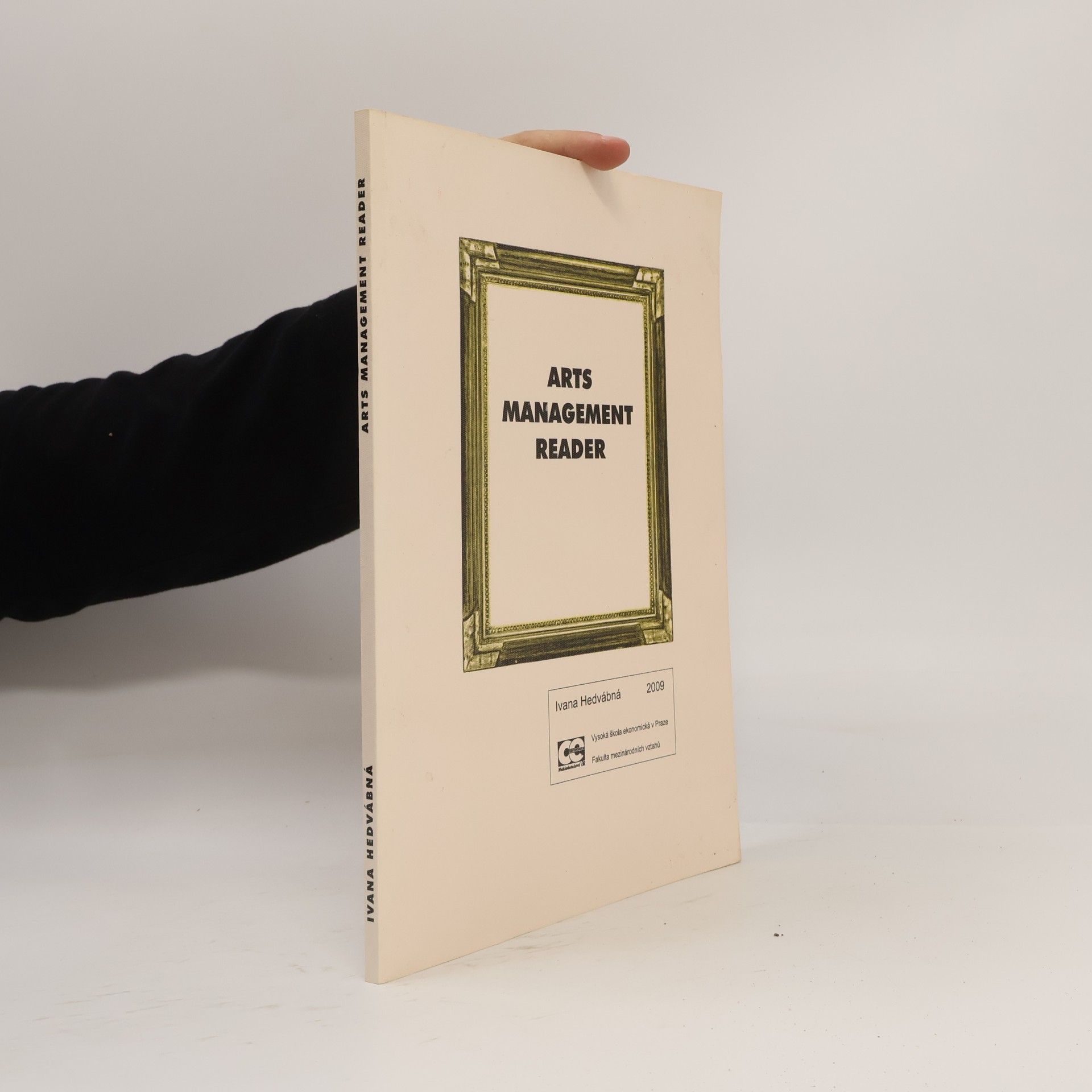 Ivana Hedvábná Arts management reader
