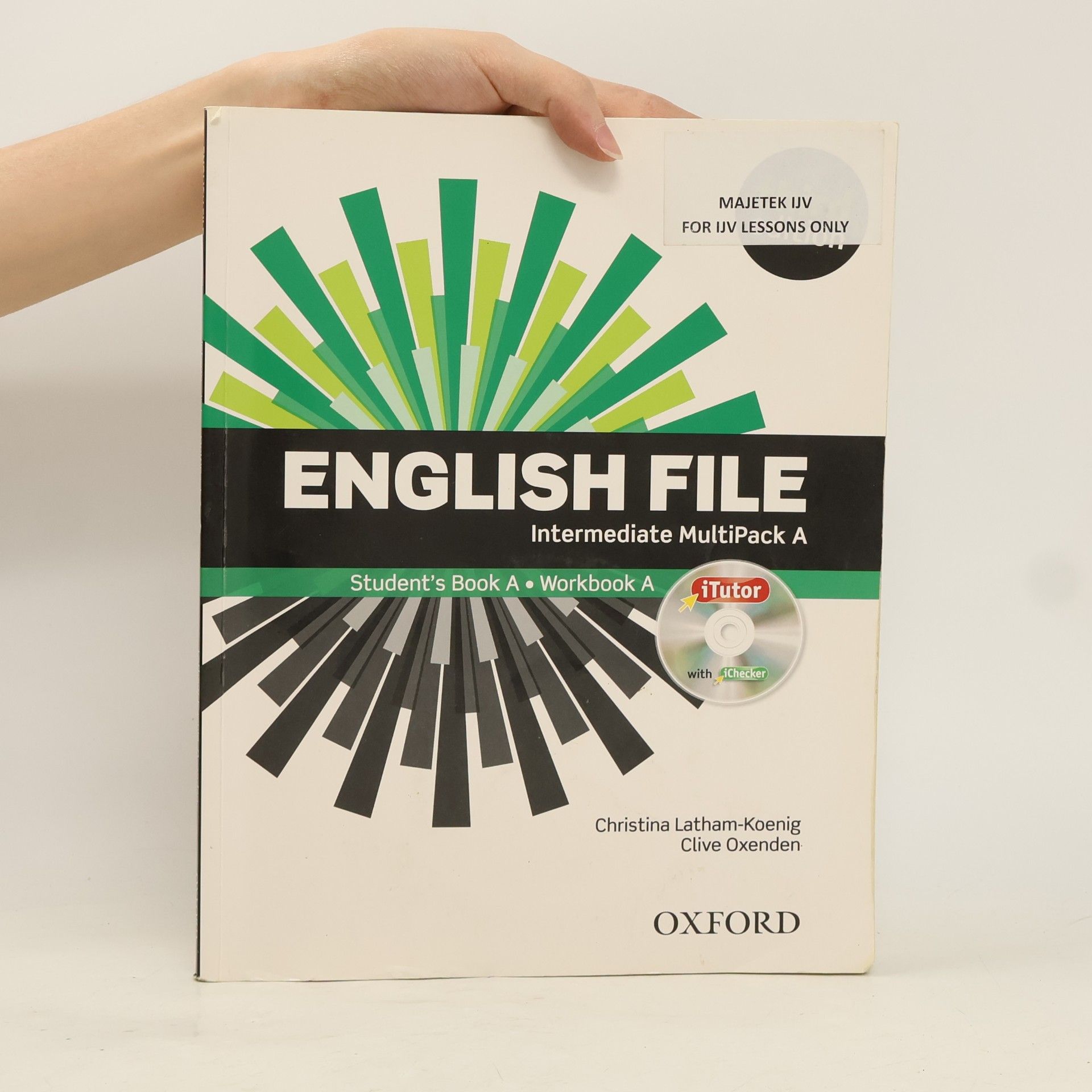Various authors English file : Intermediate multipack A