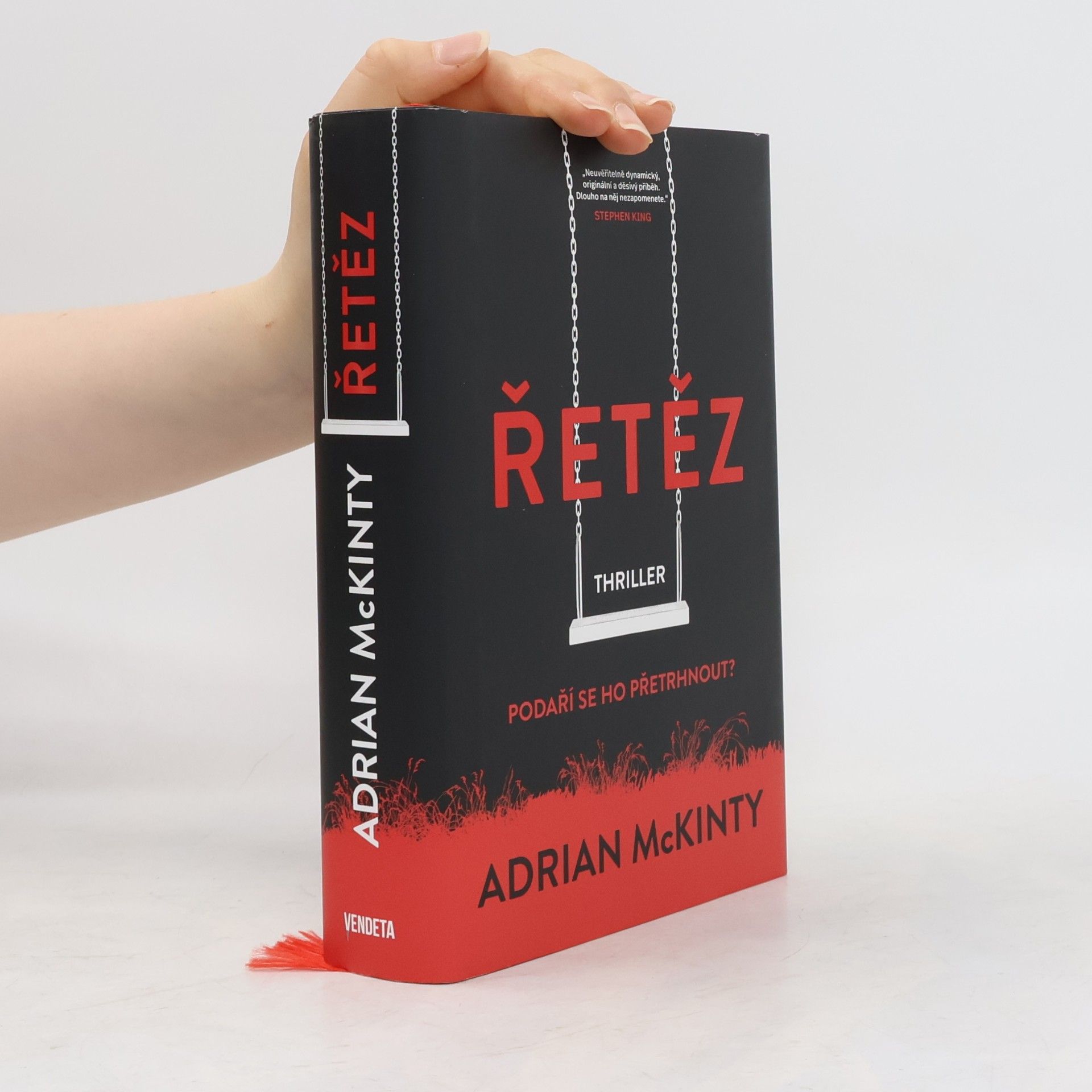 Adrian McKinty Řetěz