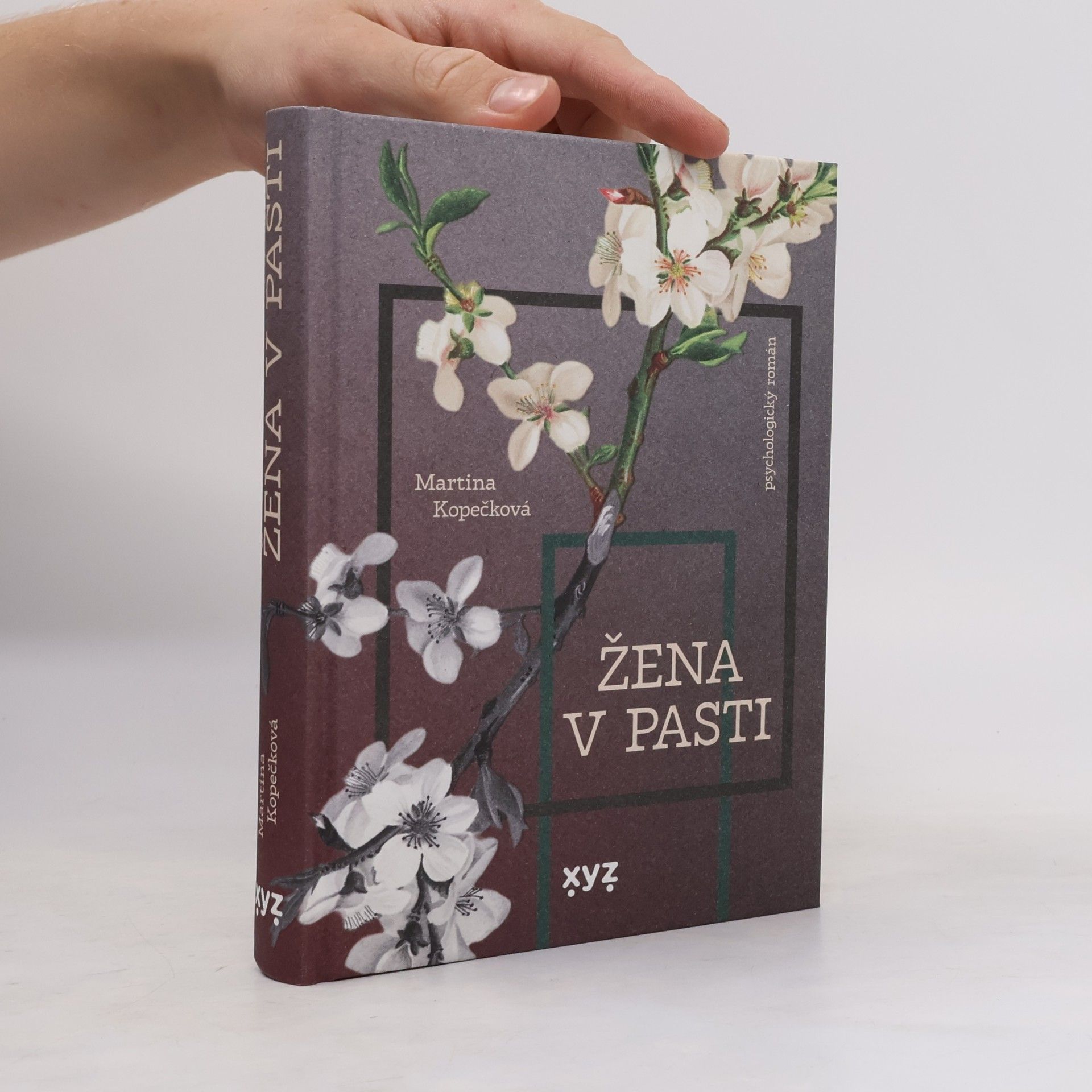 Žena v pasti