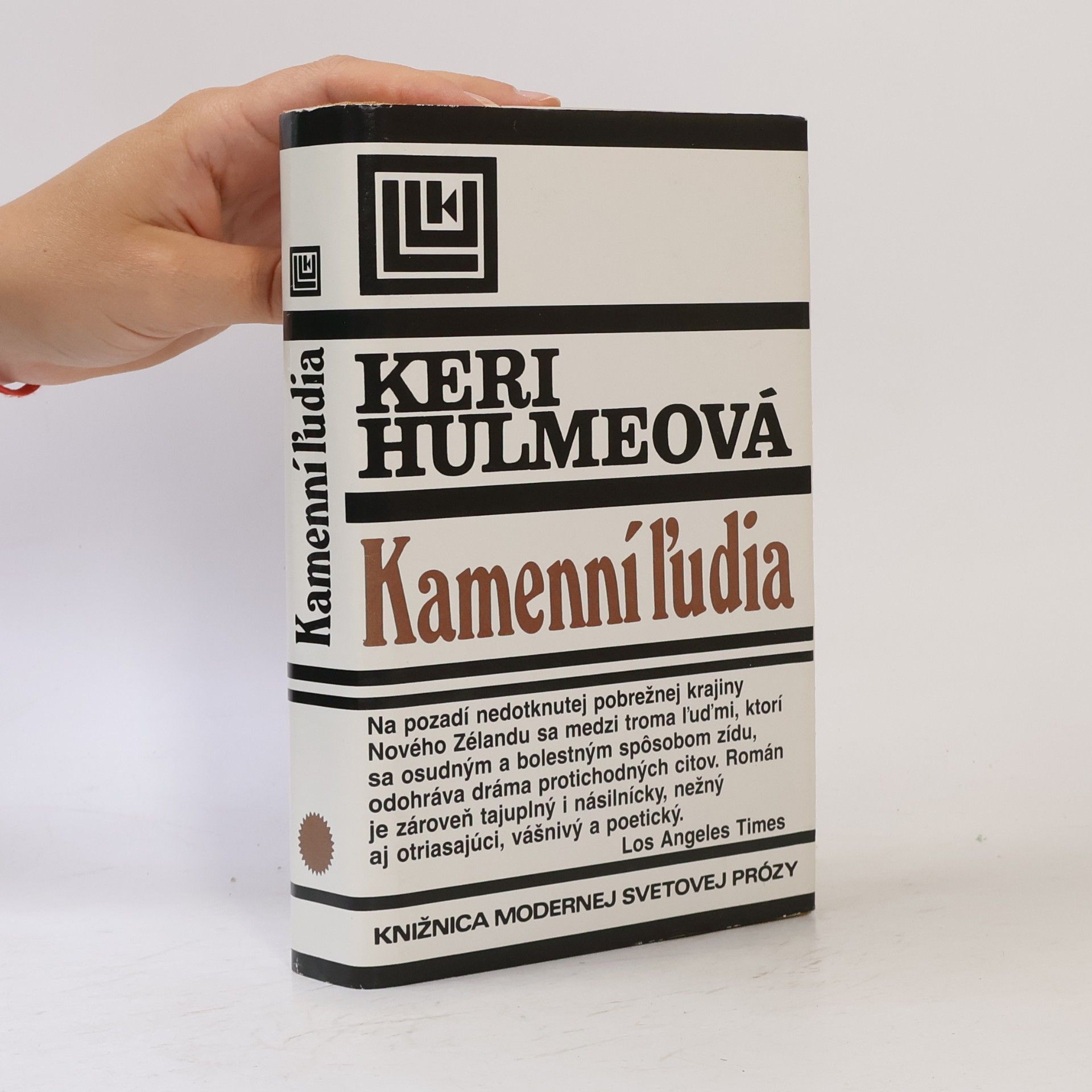 Keri Hulme Kamenní ľudia