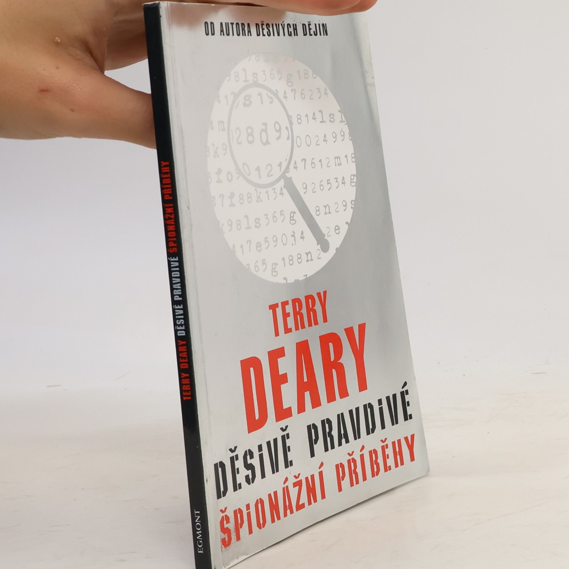 Terry Deary Děsivě pravdivé špionážní příběhy