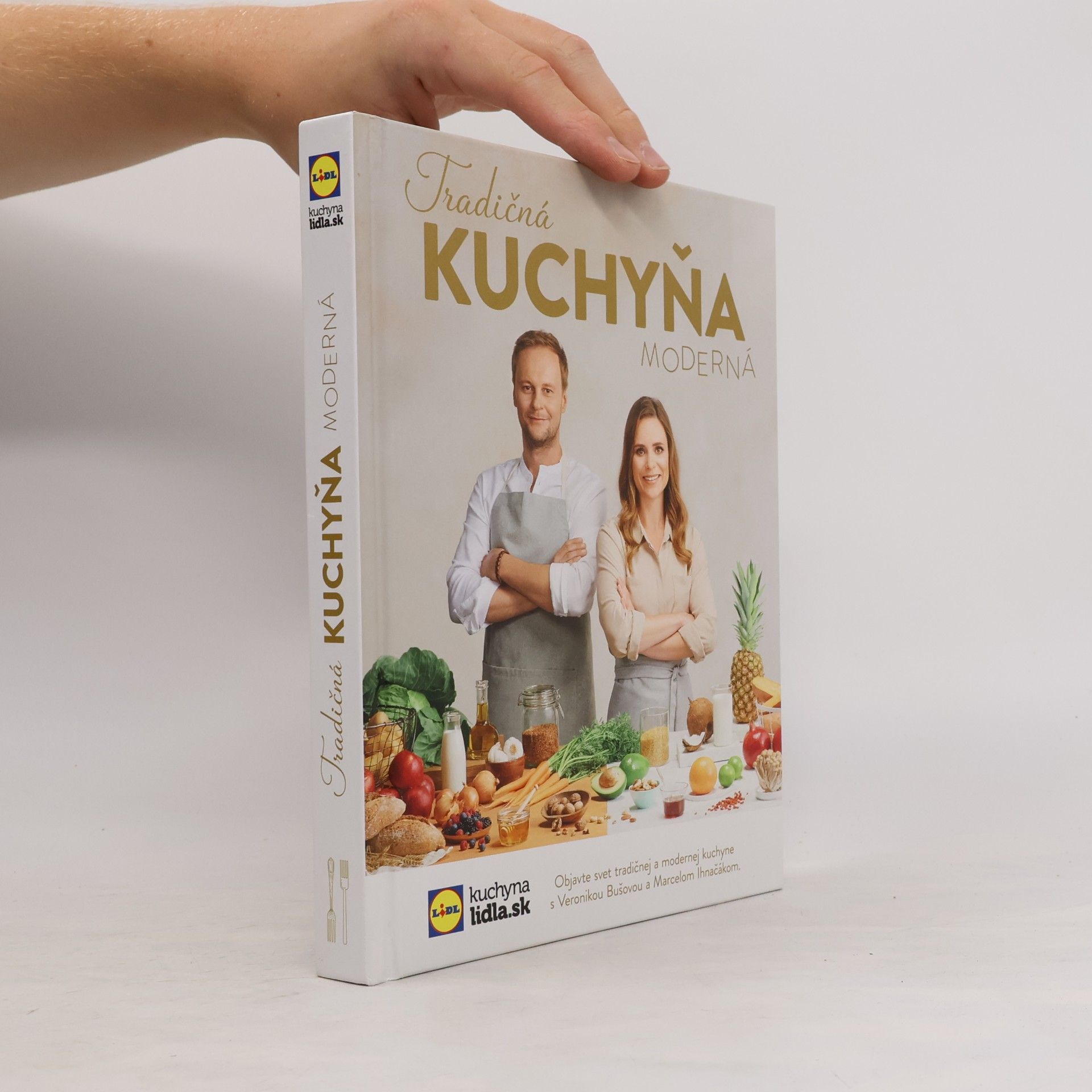 Veronika Bušová Tradičná kuchyňa moderná