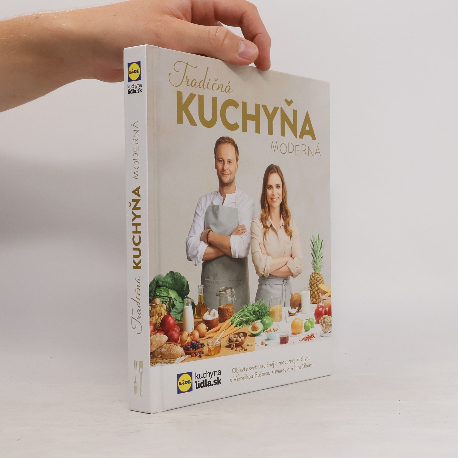 Veronika Bušová Tradičná kuchyňa moderná