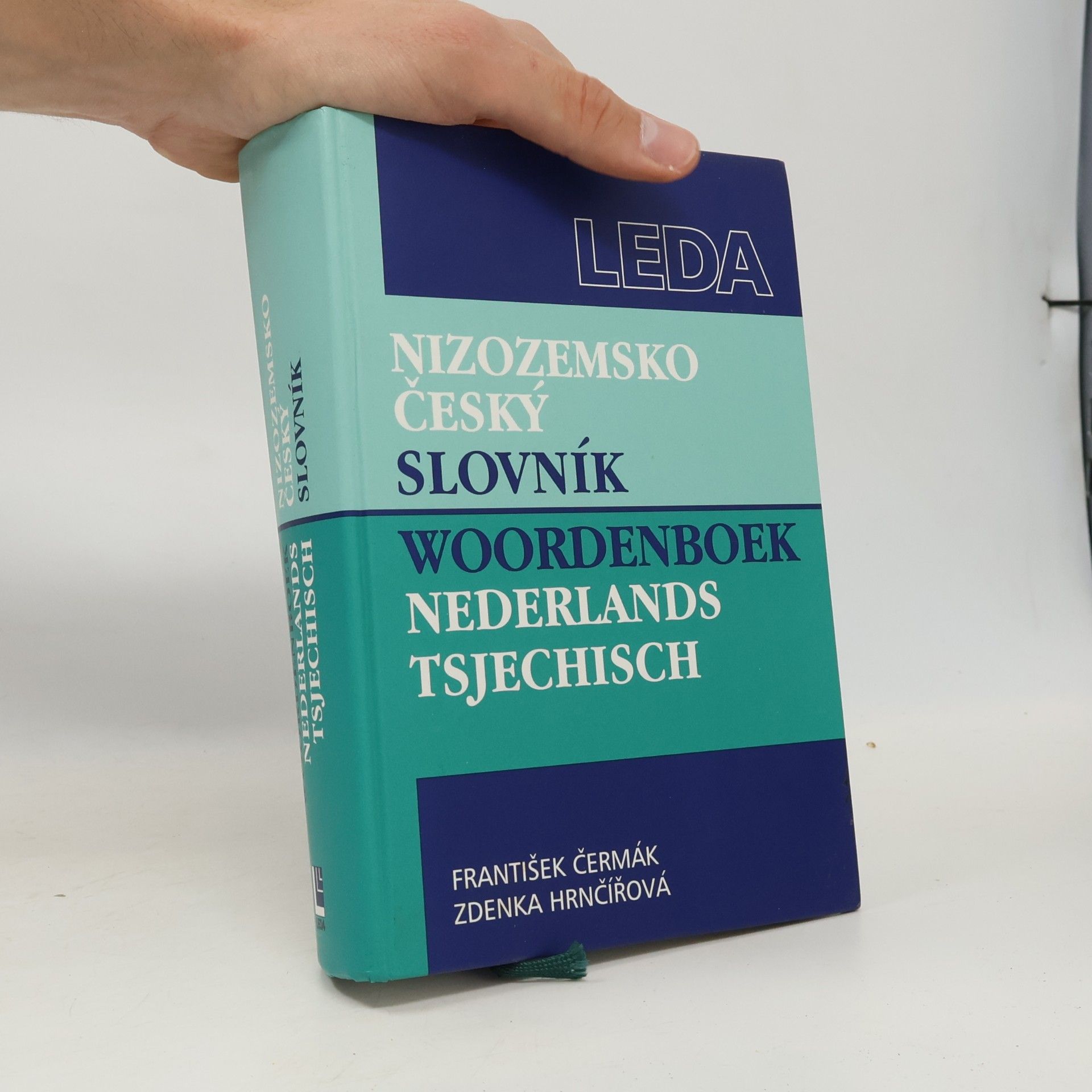 Nizozemsko-český slovník. Nederlands-Tsjechisch woordenboek