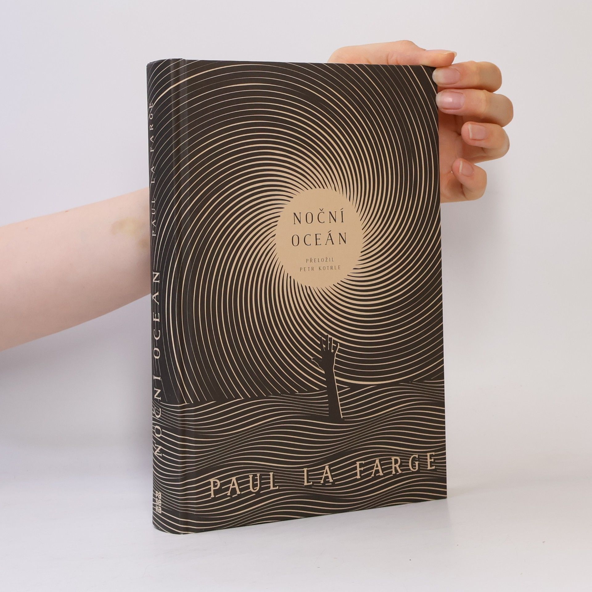 Paul La Farge Noční oceán