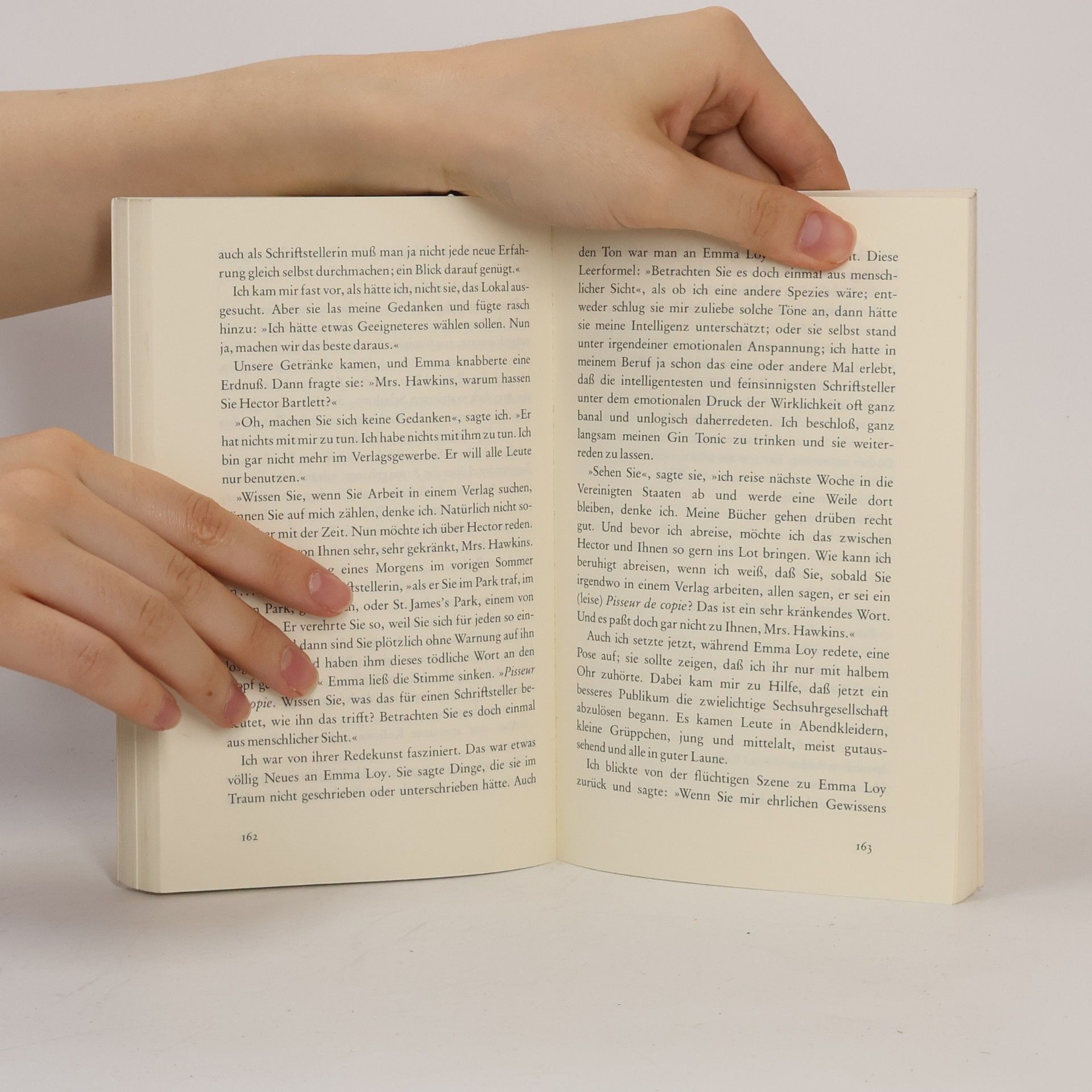 Muriel Spark "Ich bin Mrs. Hawkins"