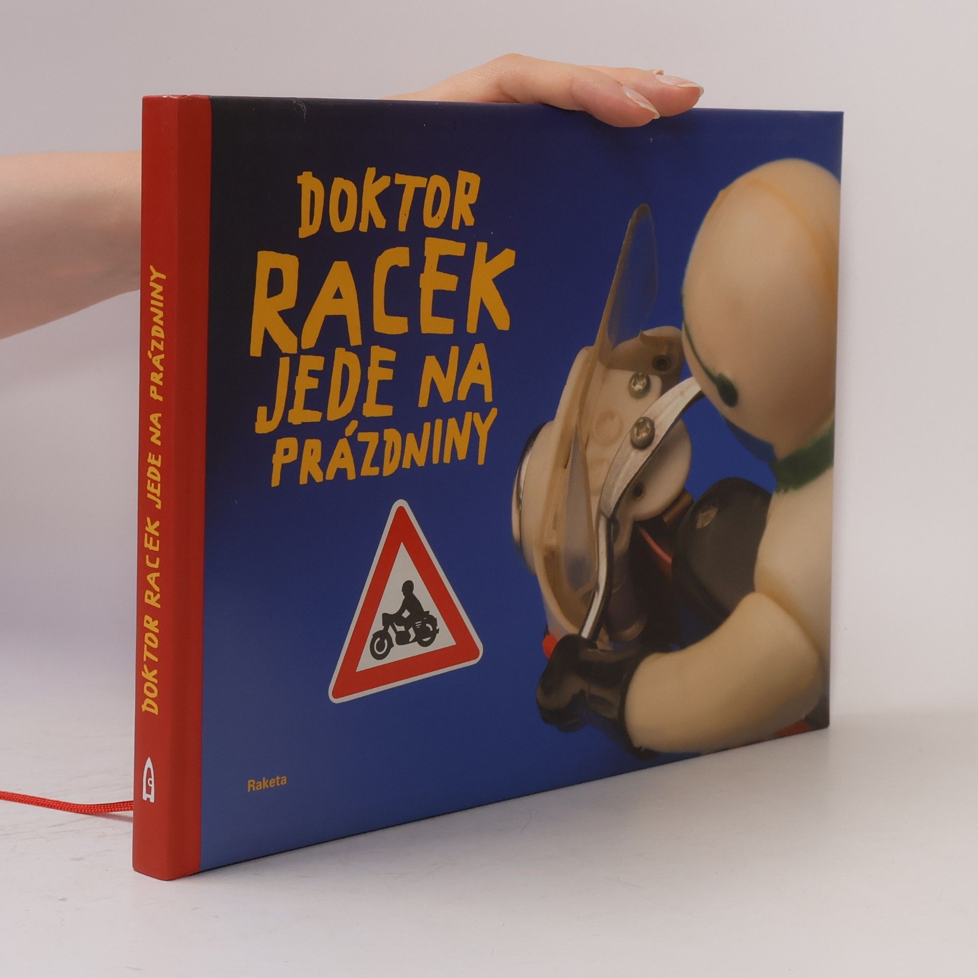 Doktor Racek jede na prázdniny